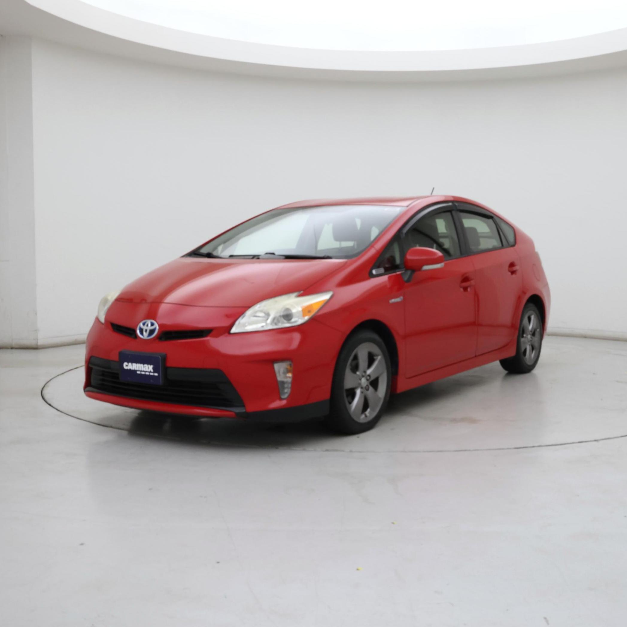 Thumbnail: 2015 Toyota Prius - 4