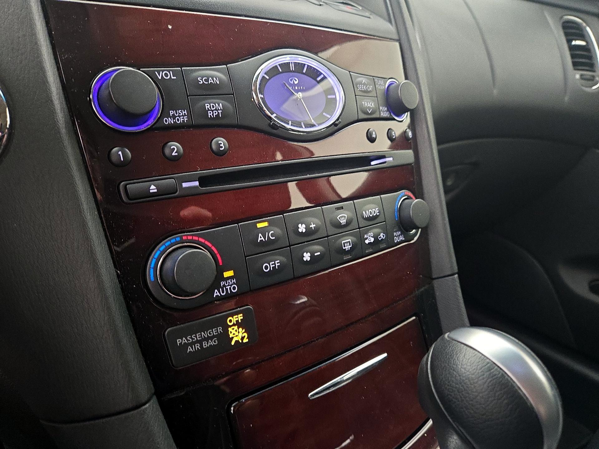 Thumbnail: 2017 INFINITI QX50 - 17