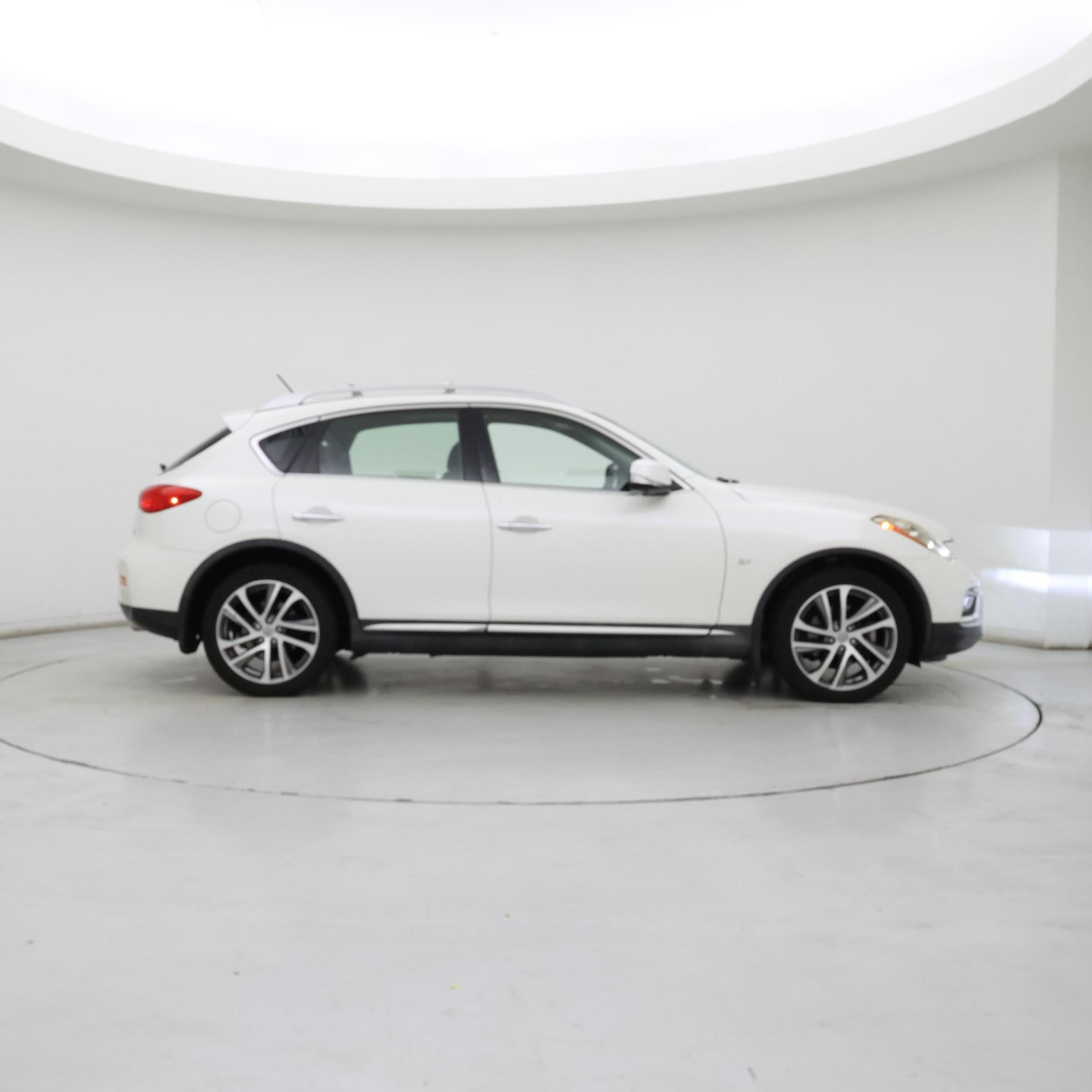 Thumbnail: 2017 INFINITI QX50 - 7