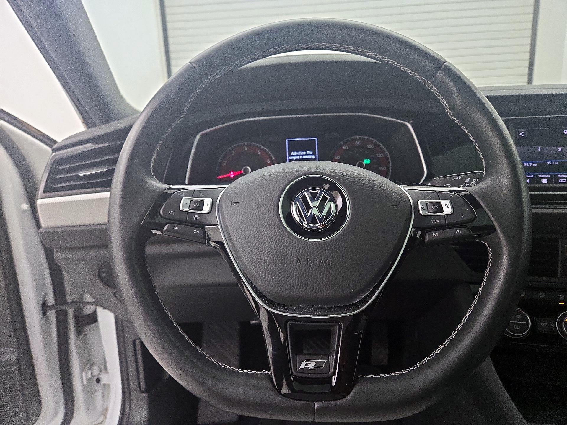 Thumbnail: 2019 Volkswagen Jetta - 10
