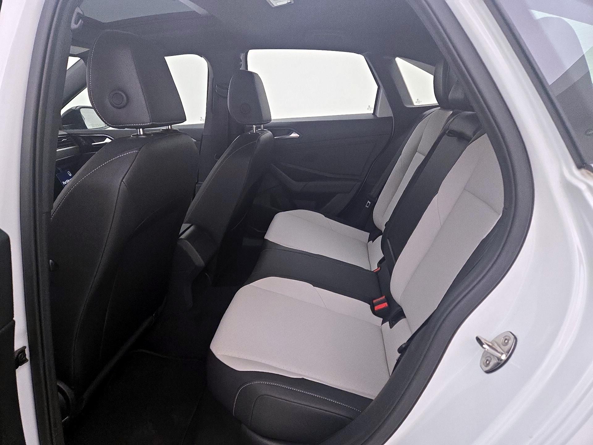 Thumbnail: 2019 Volkswagen Jetta - 20