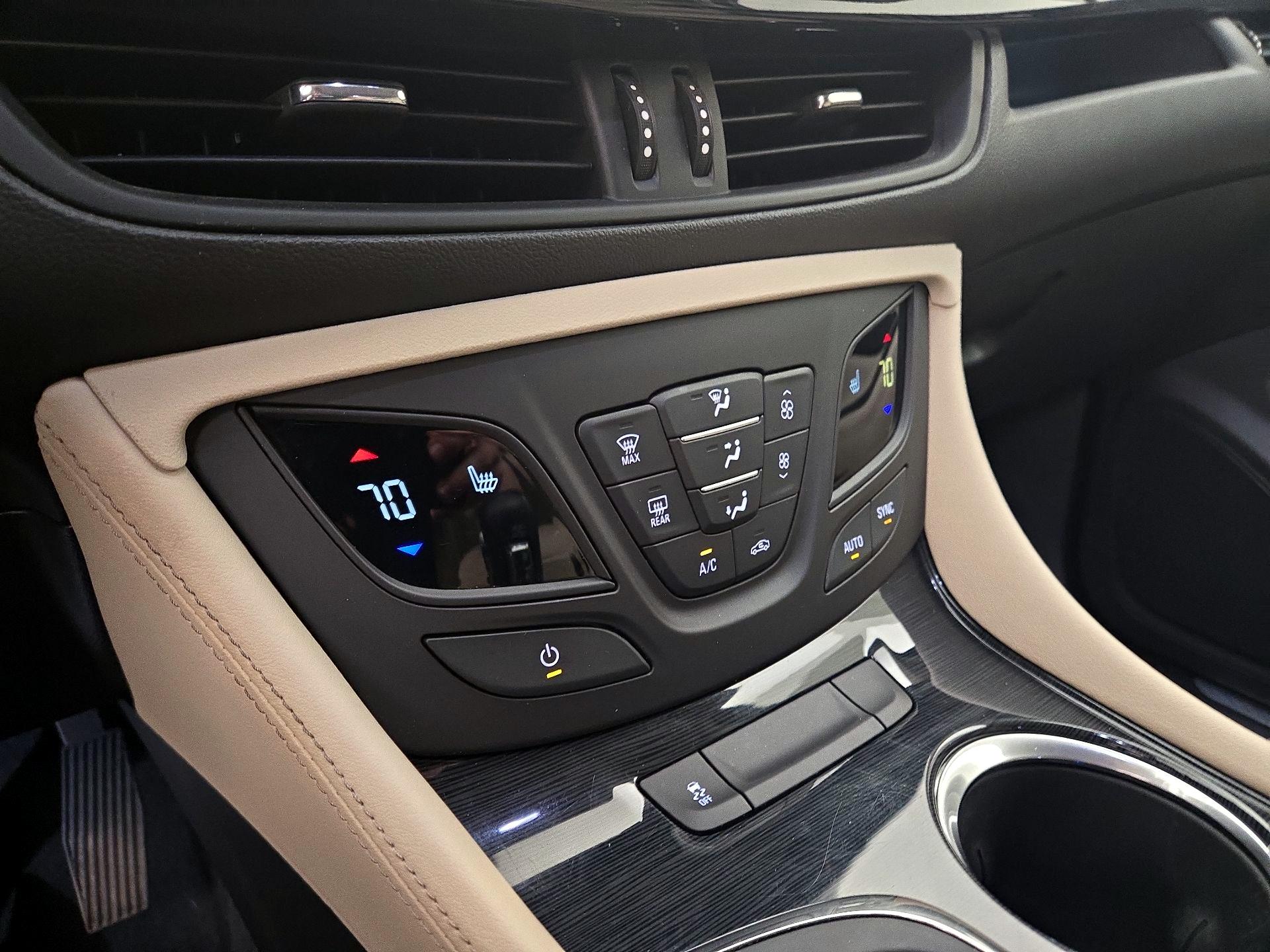 Thumbnail: 2017 Buick Envision - 16