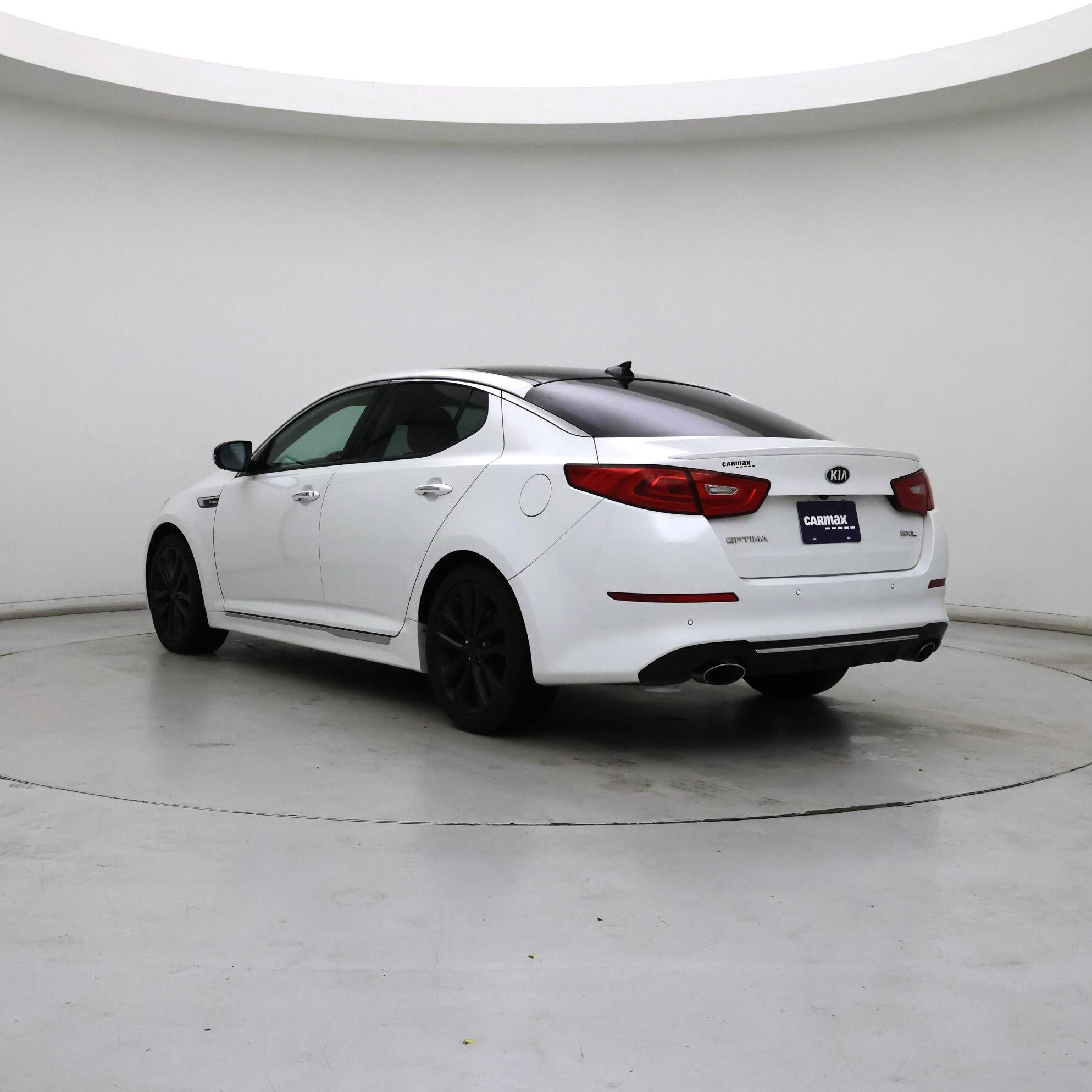 Thumbnail: 2015 Kia Optima - 2