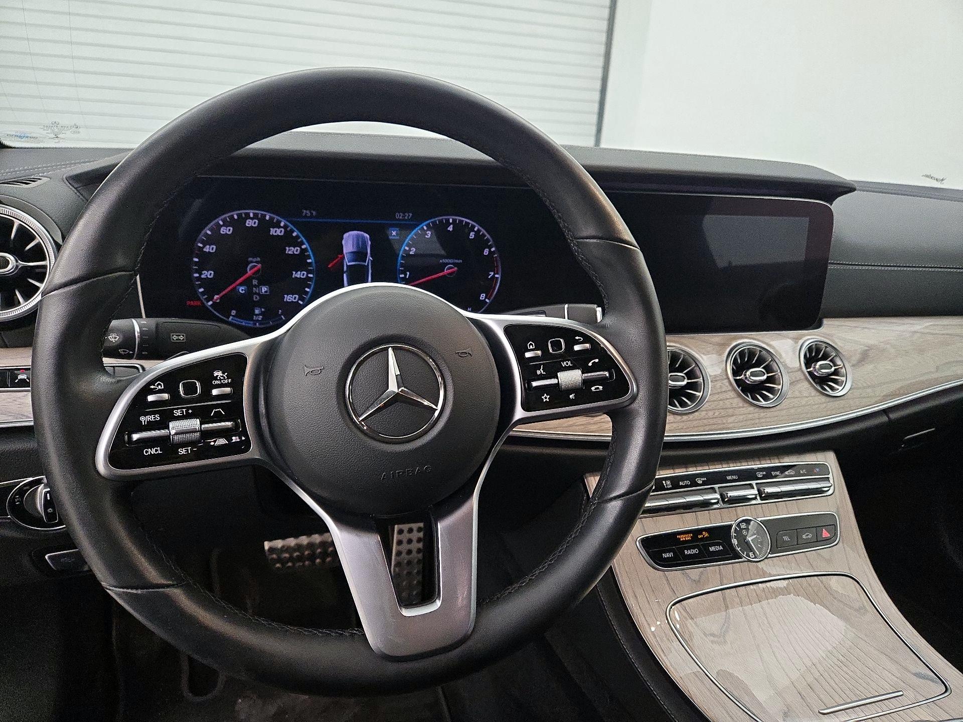 Thumbnail: 2020 Mercedes-Benz E-Class - 10