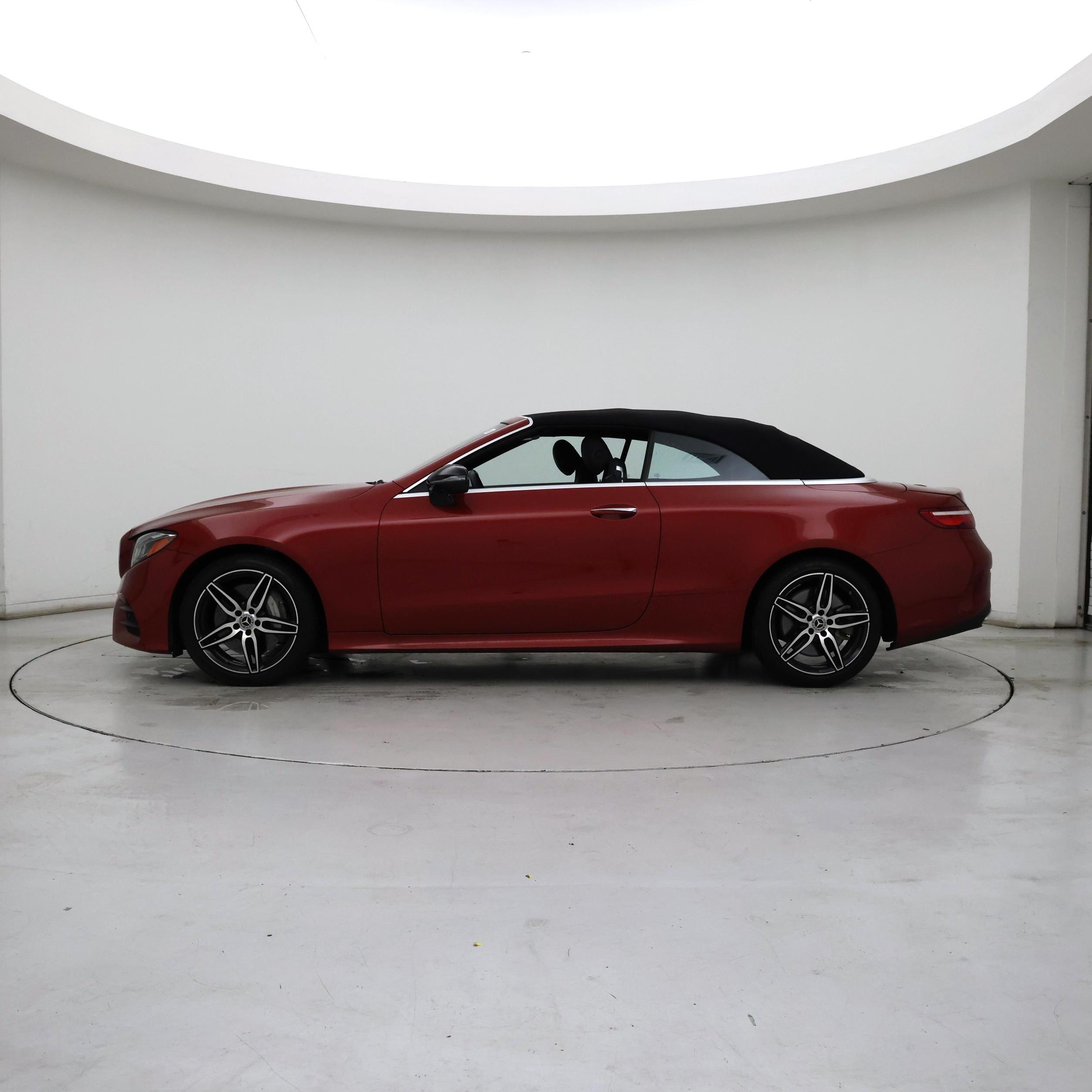 Thumbnail: 2020 Mercedes-Benz E-Class - 3