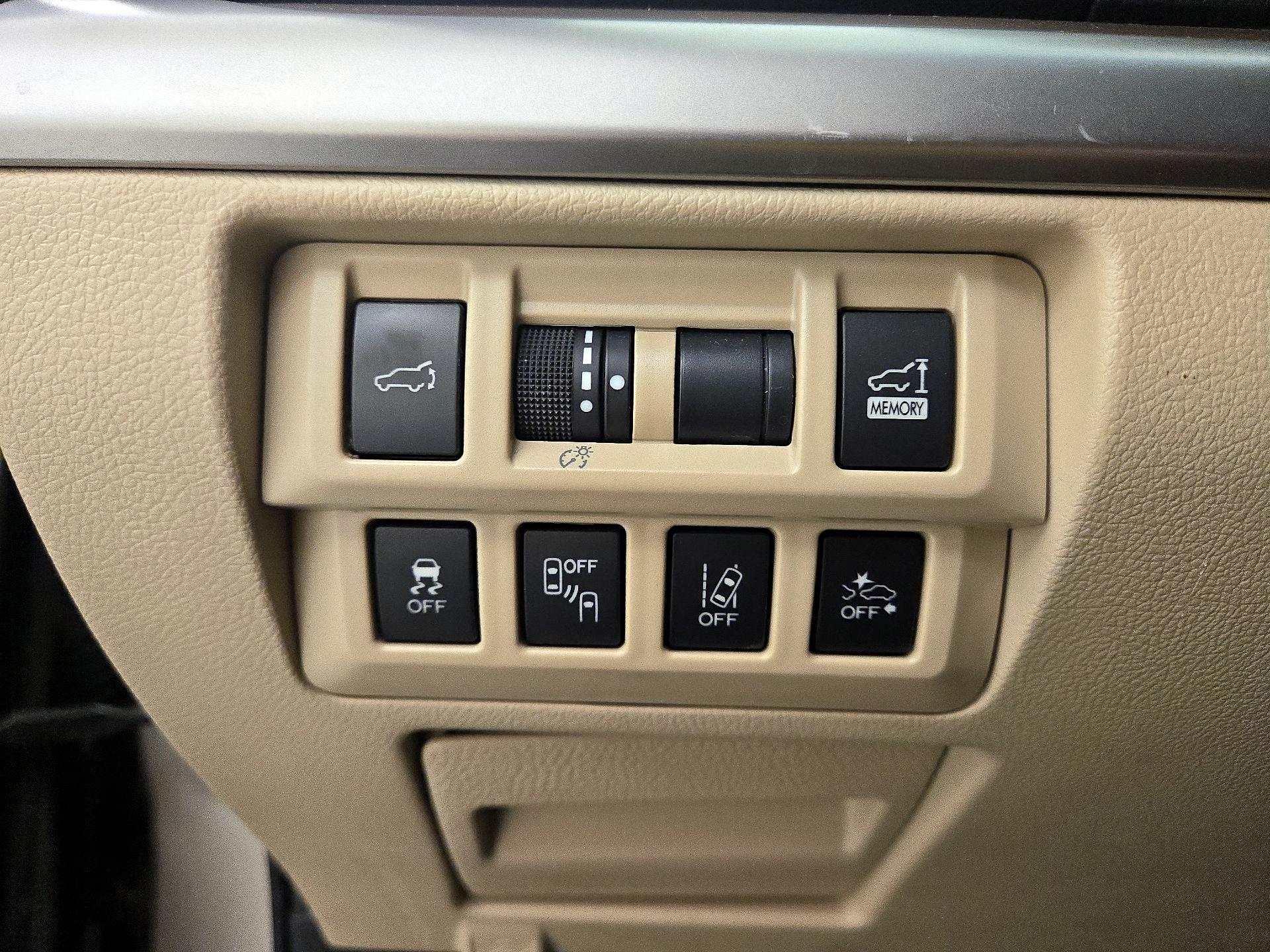 Thumbnail: 2018 Subaru Outback - 13
