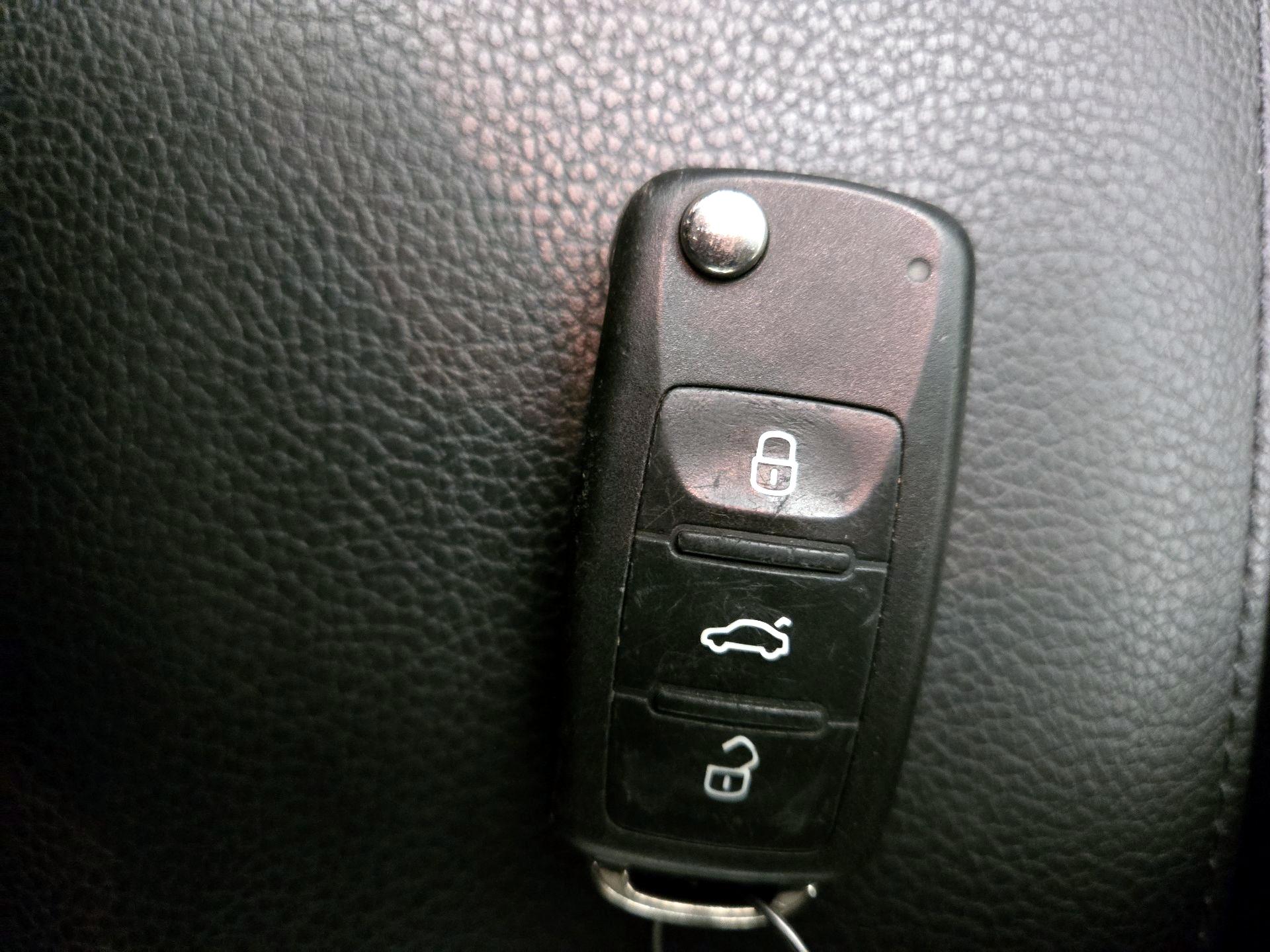 Thumbnail: 2015 Volkswagen Jetta - 20