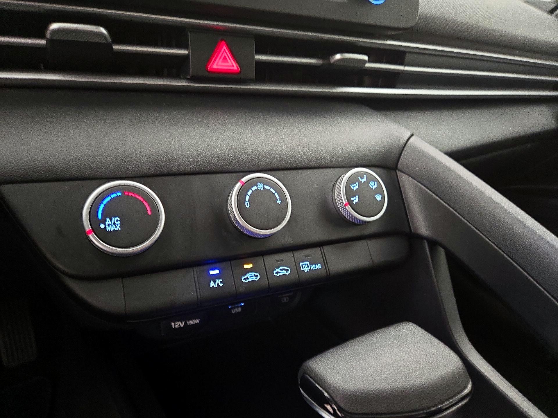 Thumbnail: 2021 Hyundai Elantra - 16