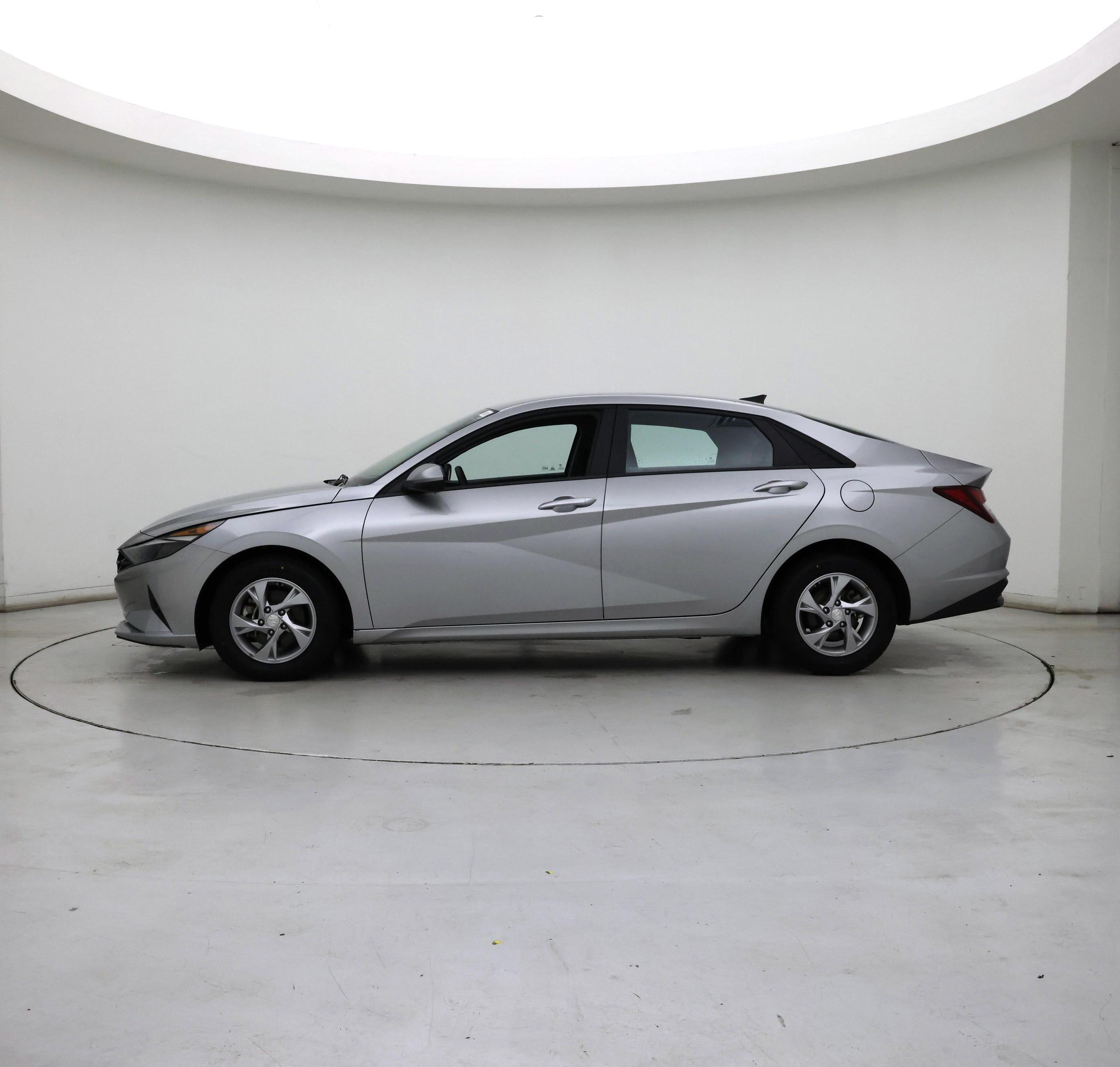 Thumbnail: 2021 Hyundai Elantra - 3