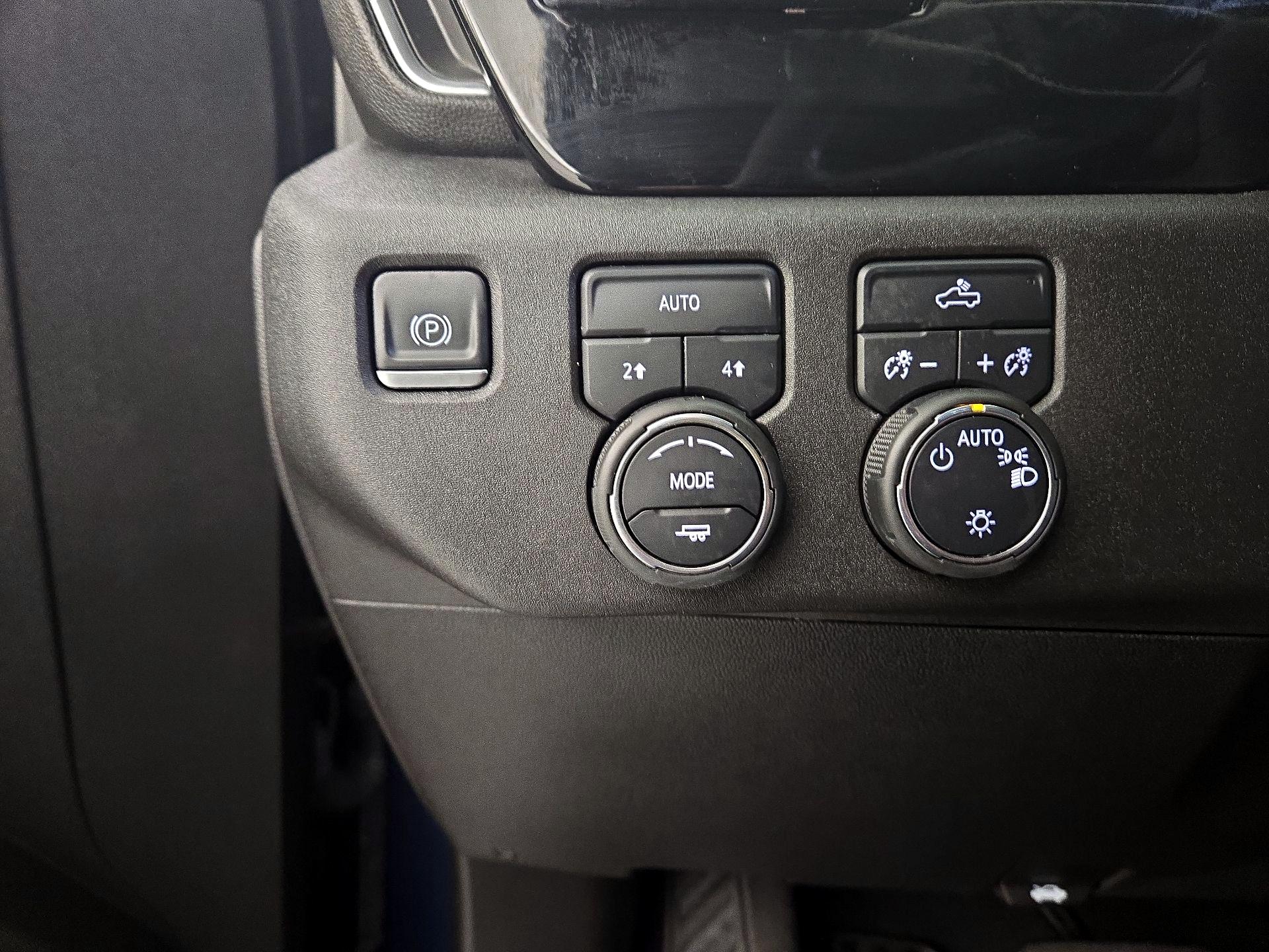 Thumbnail: 2023 Chevrolet Silverado 1500 - 13