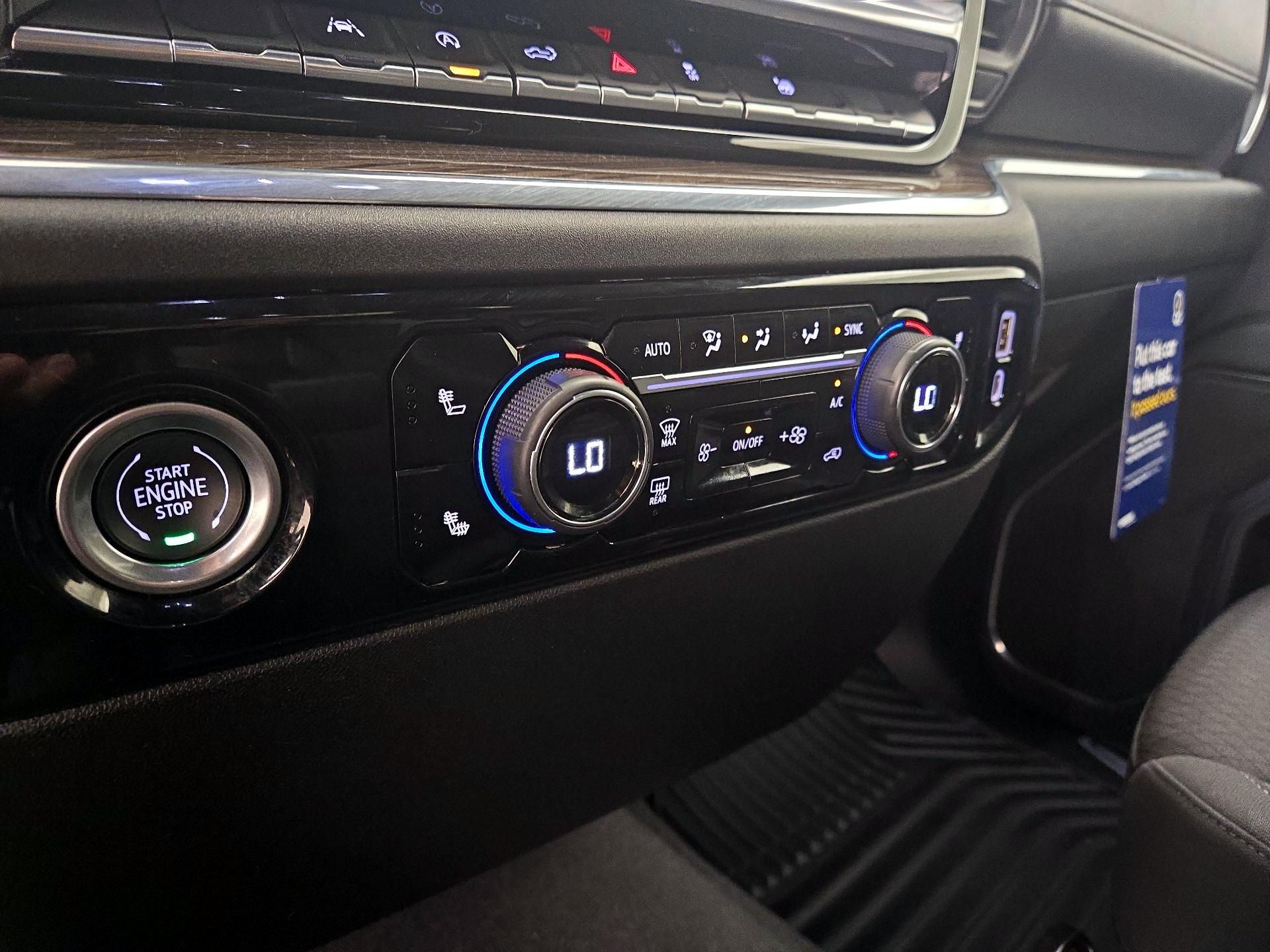 Thumbnail: 2023 Chevrolet Silverado 1500 - 17