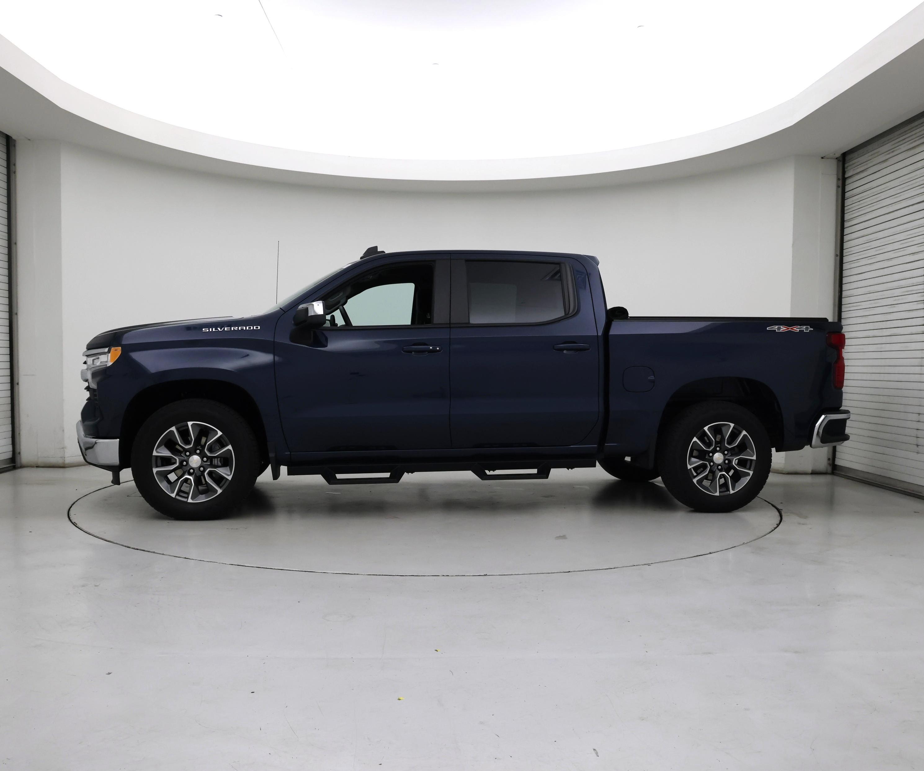 Thumbnail: 2023 Chevrolet Silverado 1500 - 3