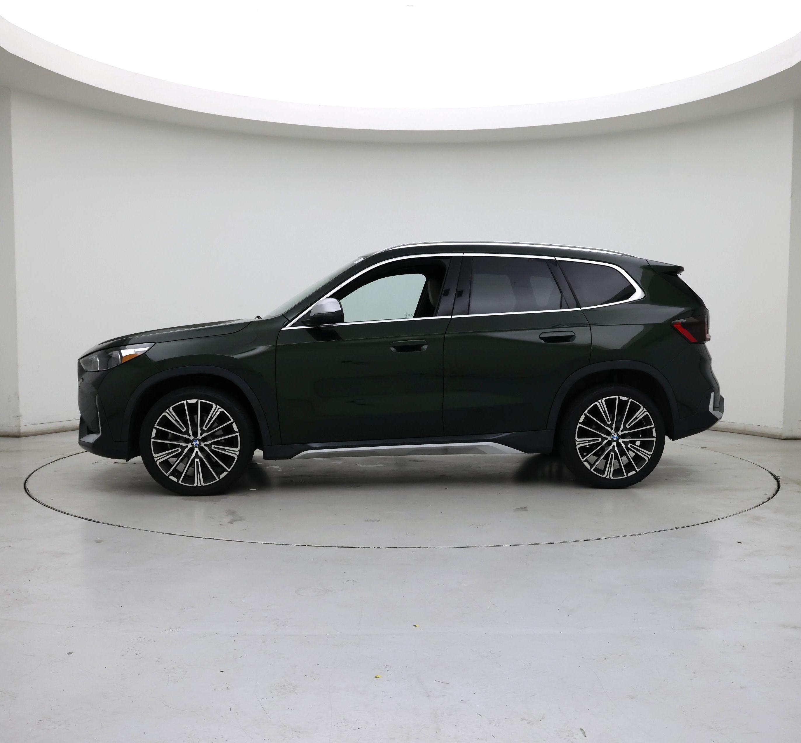 Thumbnail: 2024 BMW X1 - 3