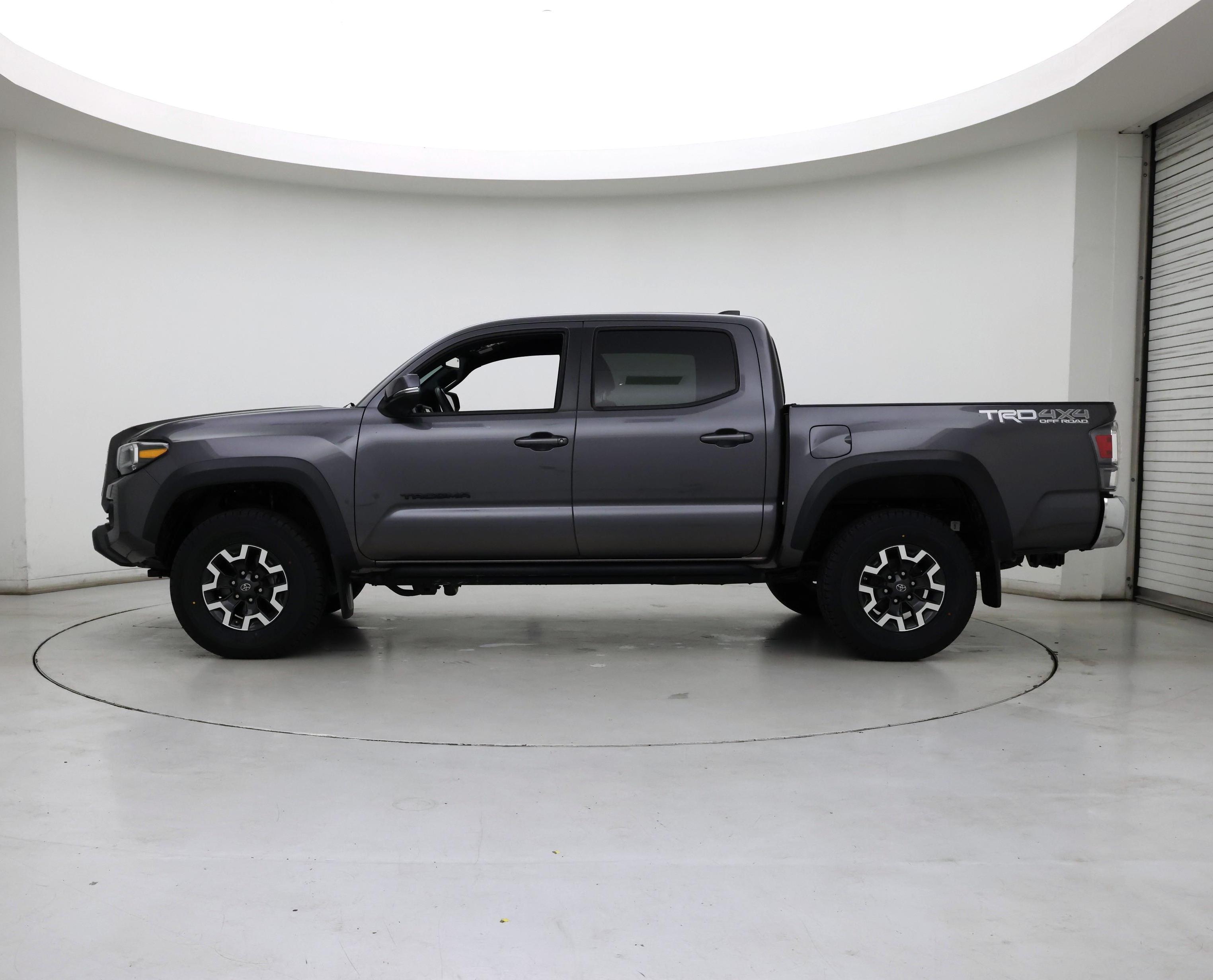 Thumbnail: 2021 Toyota Tacoma - 3