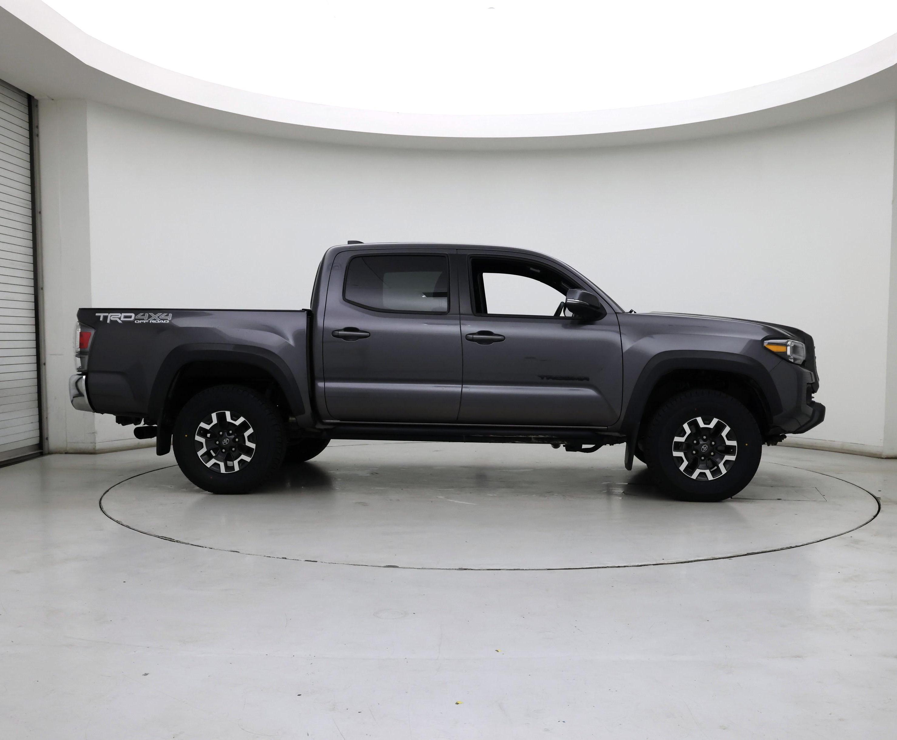 Thumbnail: 2021 Toyota Tacoma - 7