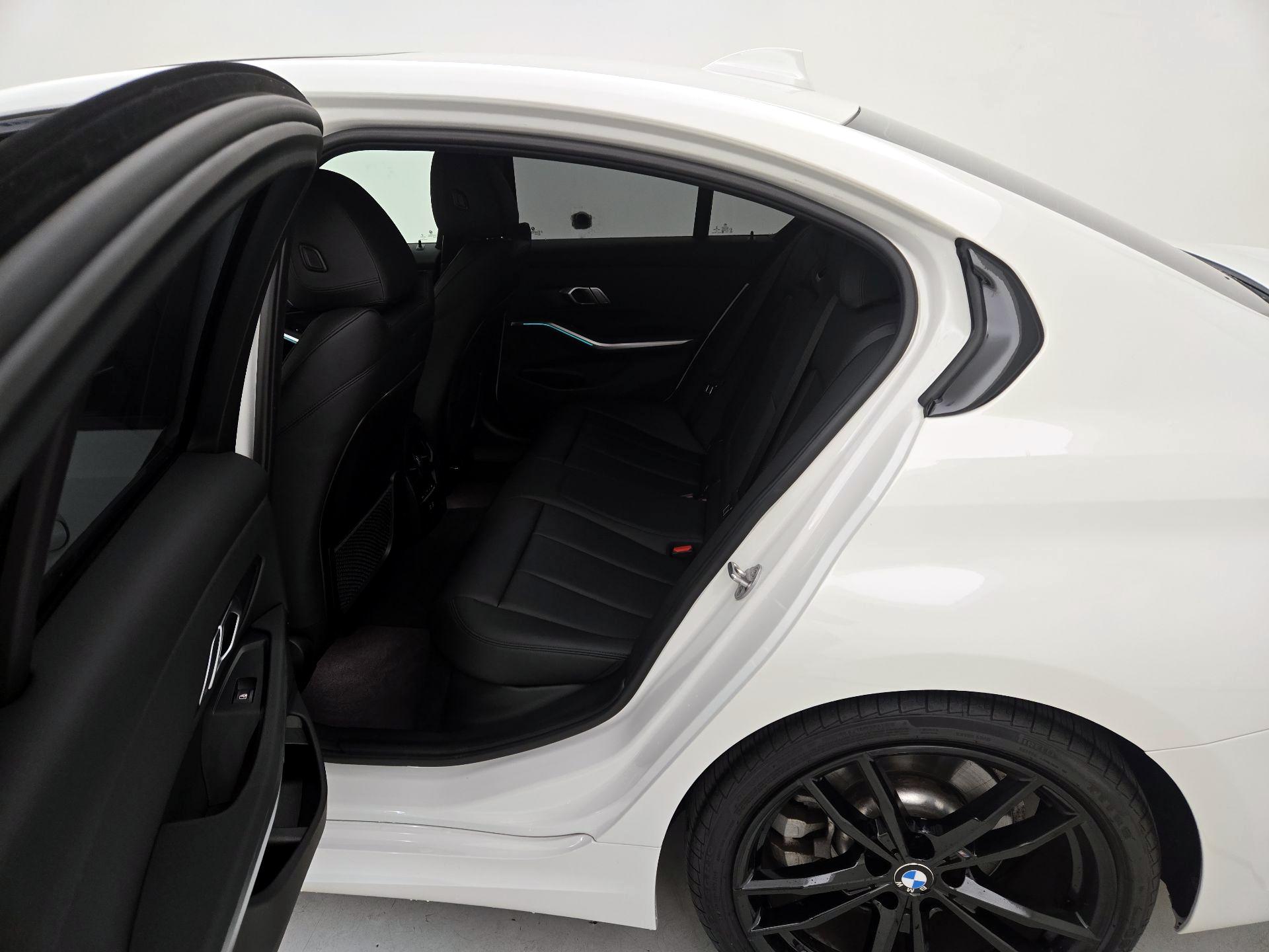 Thumbnail: 2021 BMW 3 Series - 19