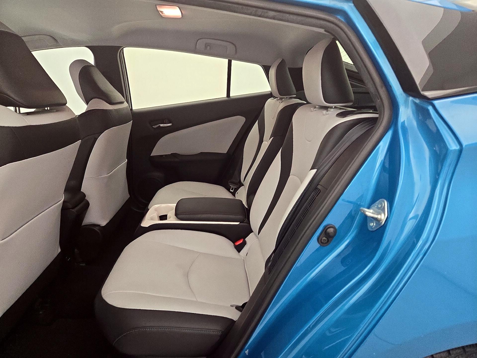 Thumbnail: 2017 Toyota Prius Prime - 19