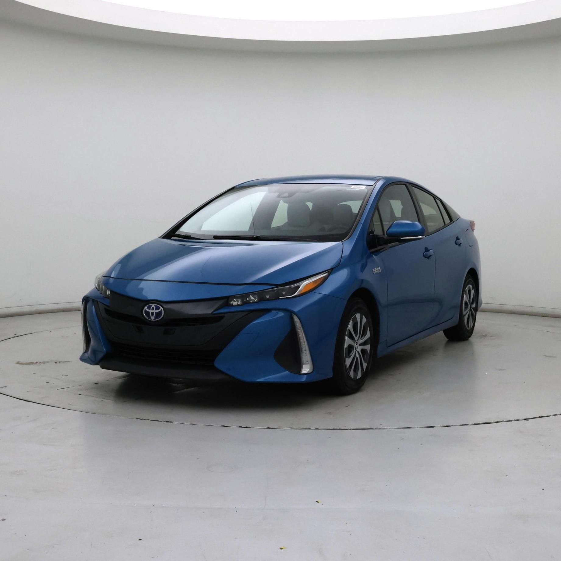 Thumbnail: 2017 Toyota Prius Prime - 4