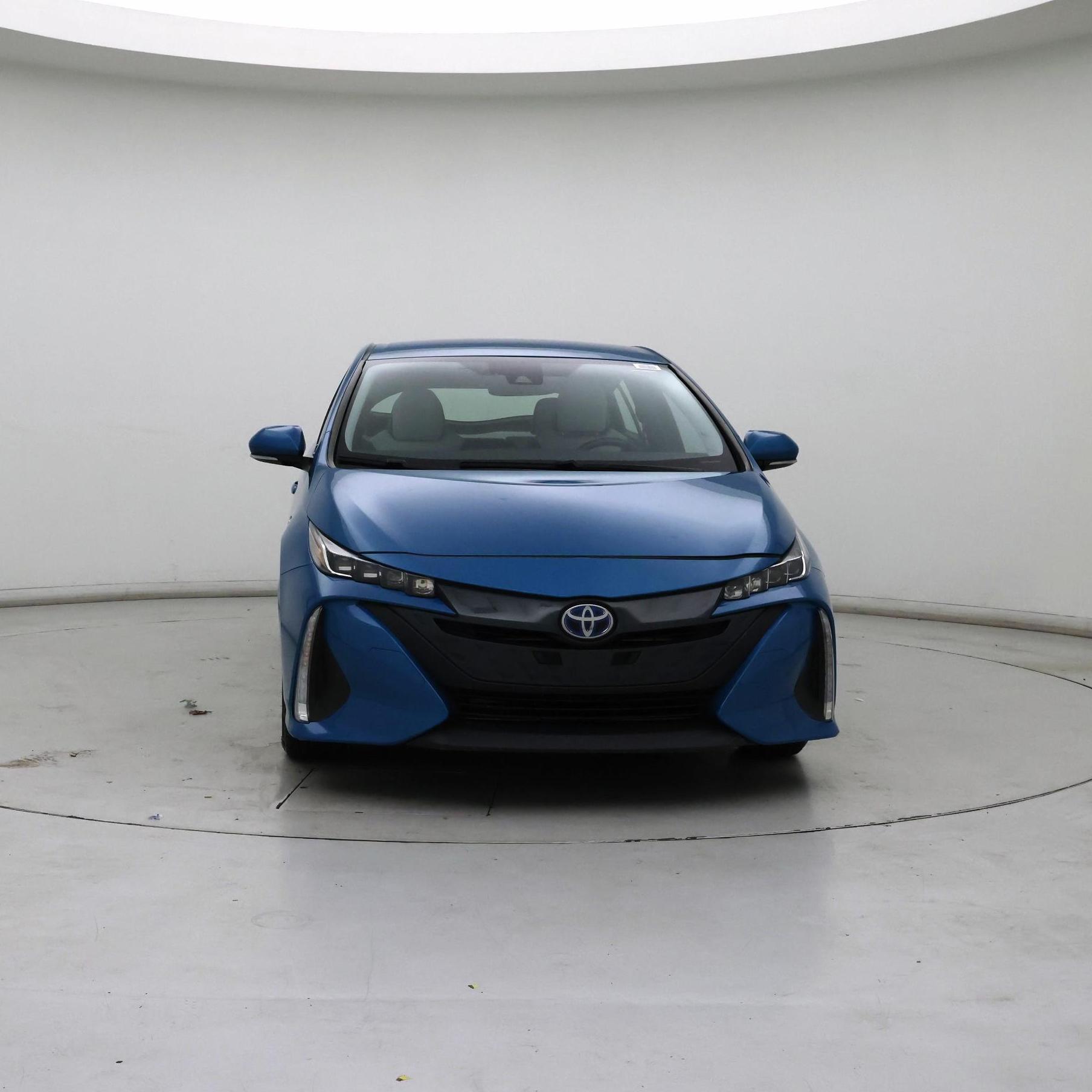 Thumbnail: 2017 Toyota Prius Prime - 5