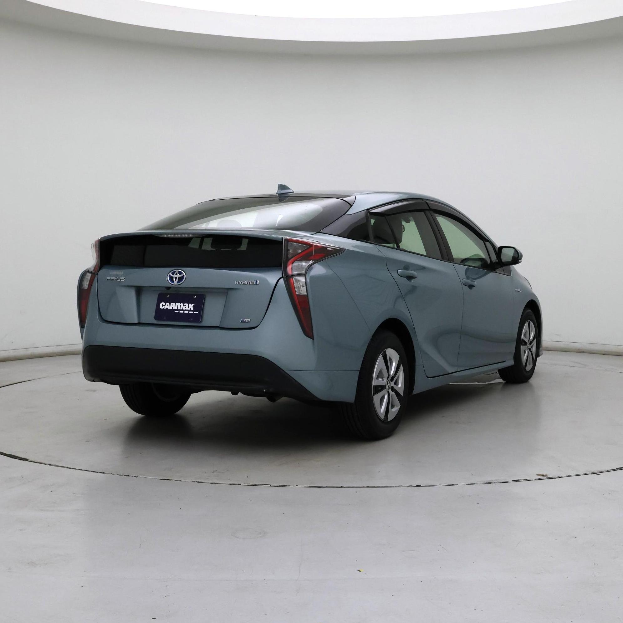 Thumbnail: 2016 Toyota Prius - 8