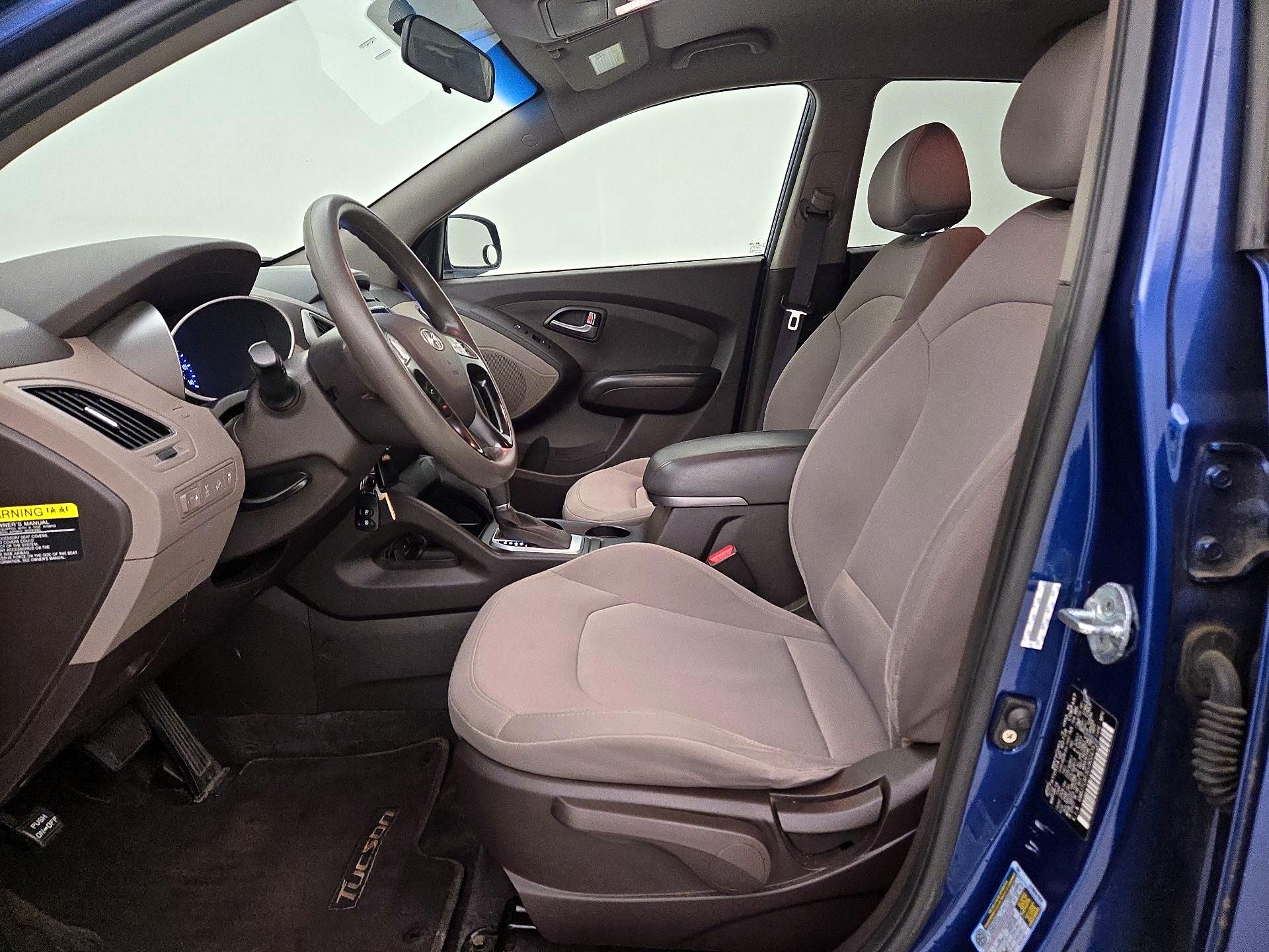 Thumbnail: 2014 Hyundai Tucson - 11