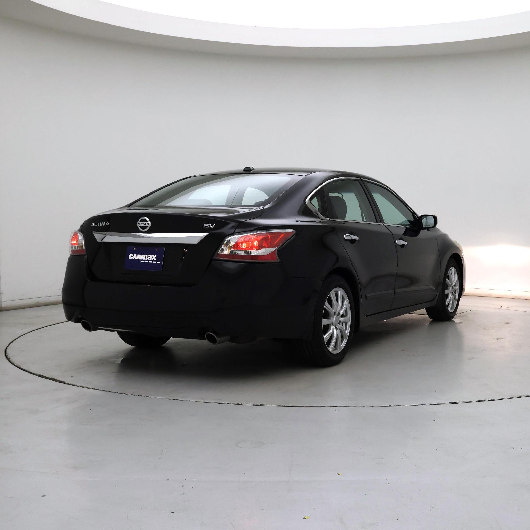 Thumbnail: 2015 Nissan Altima - 8