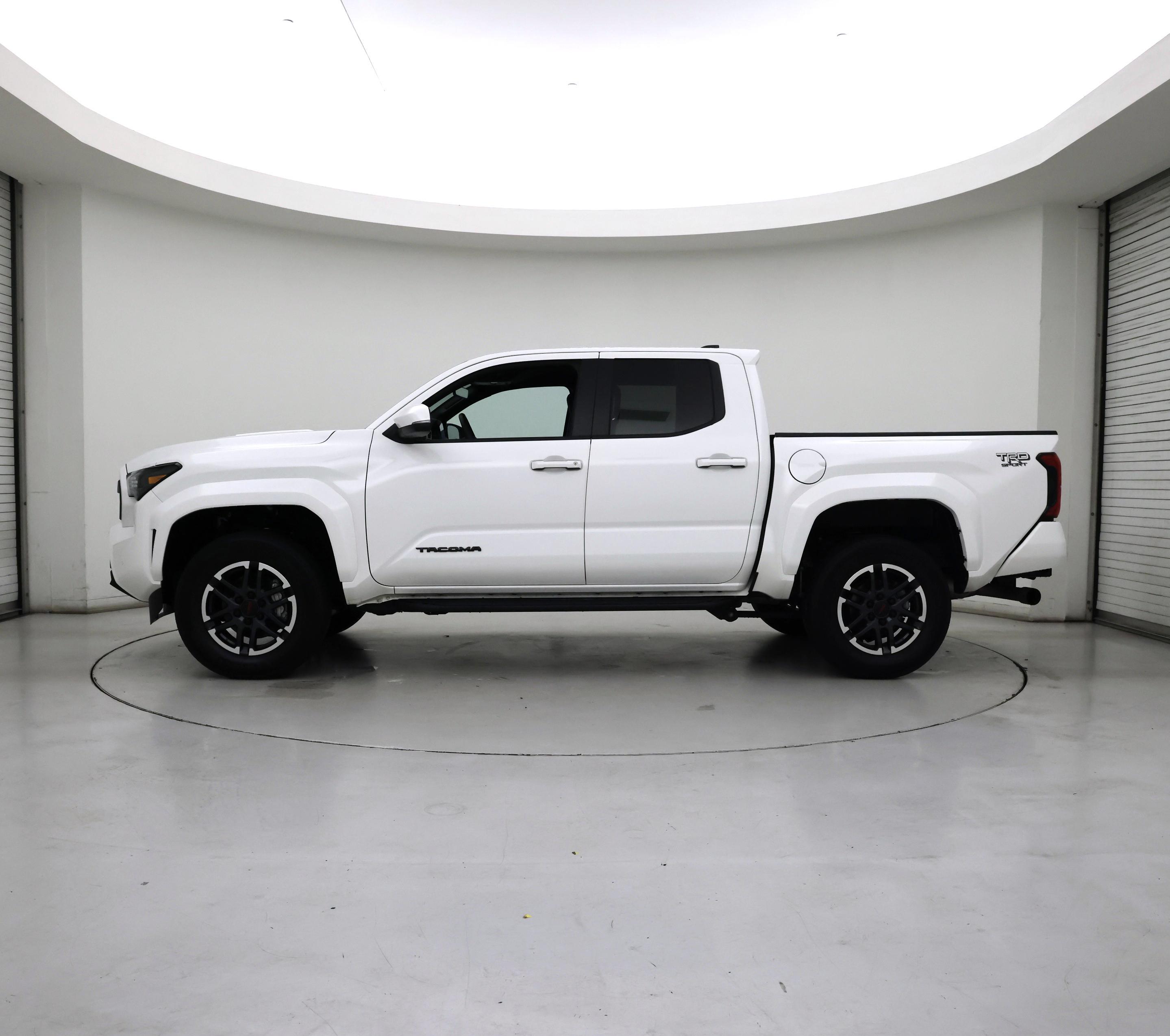 Thumbnail: 2024 Toyota Tacoma - 3