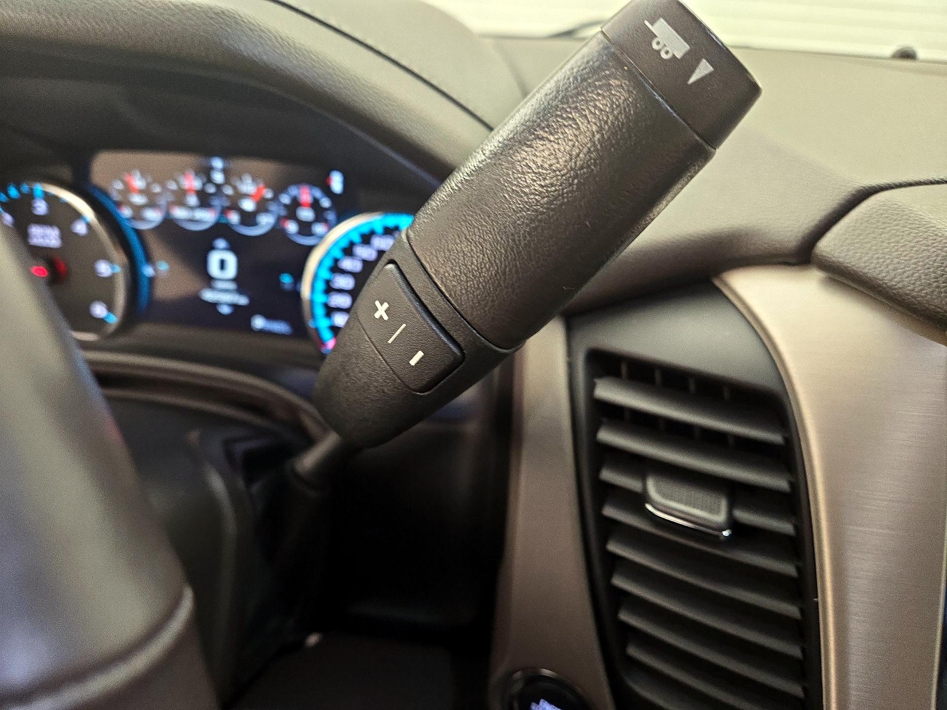 Thumbnail: 2017 GMC Yukon - 18