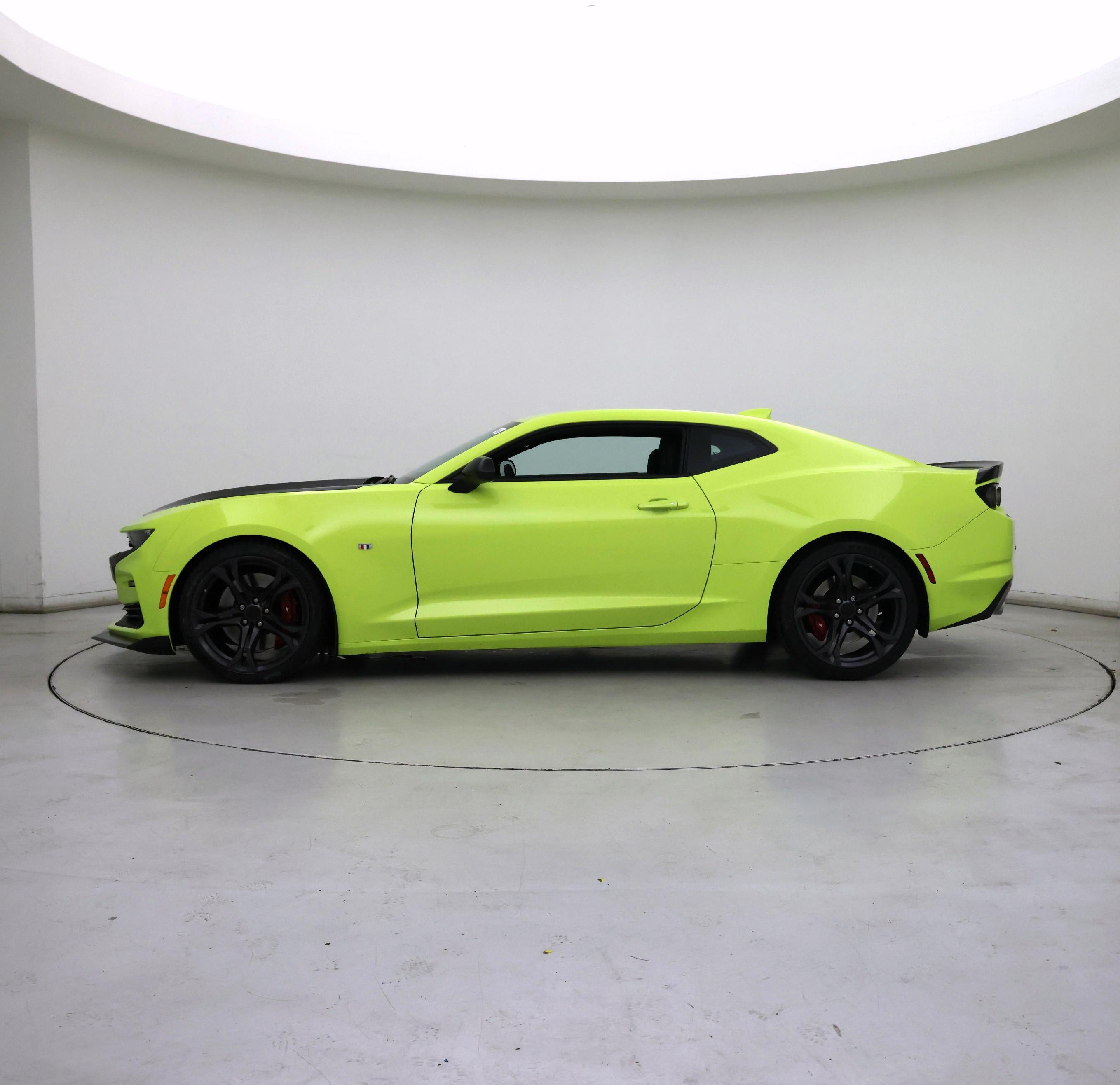 Thumbnail: 2019 Chevrolet Camaro - 3