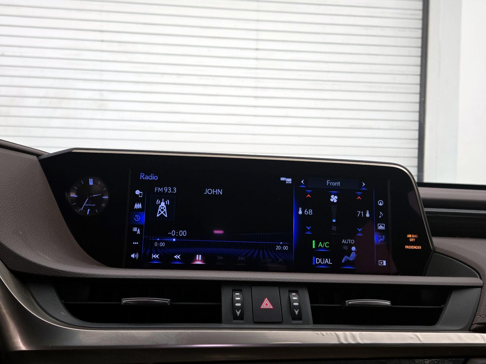 Thumbnail: 2019 Lexus ES - 14