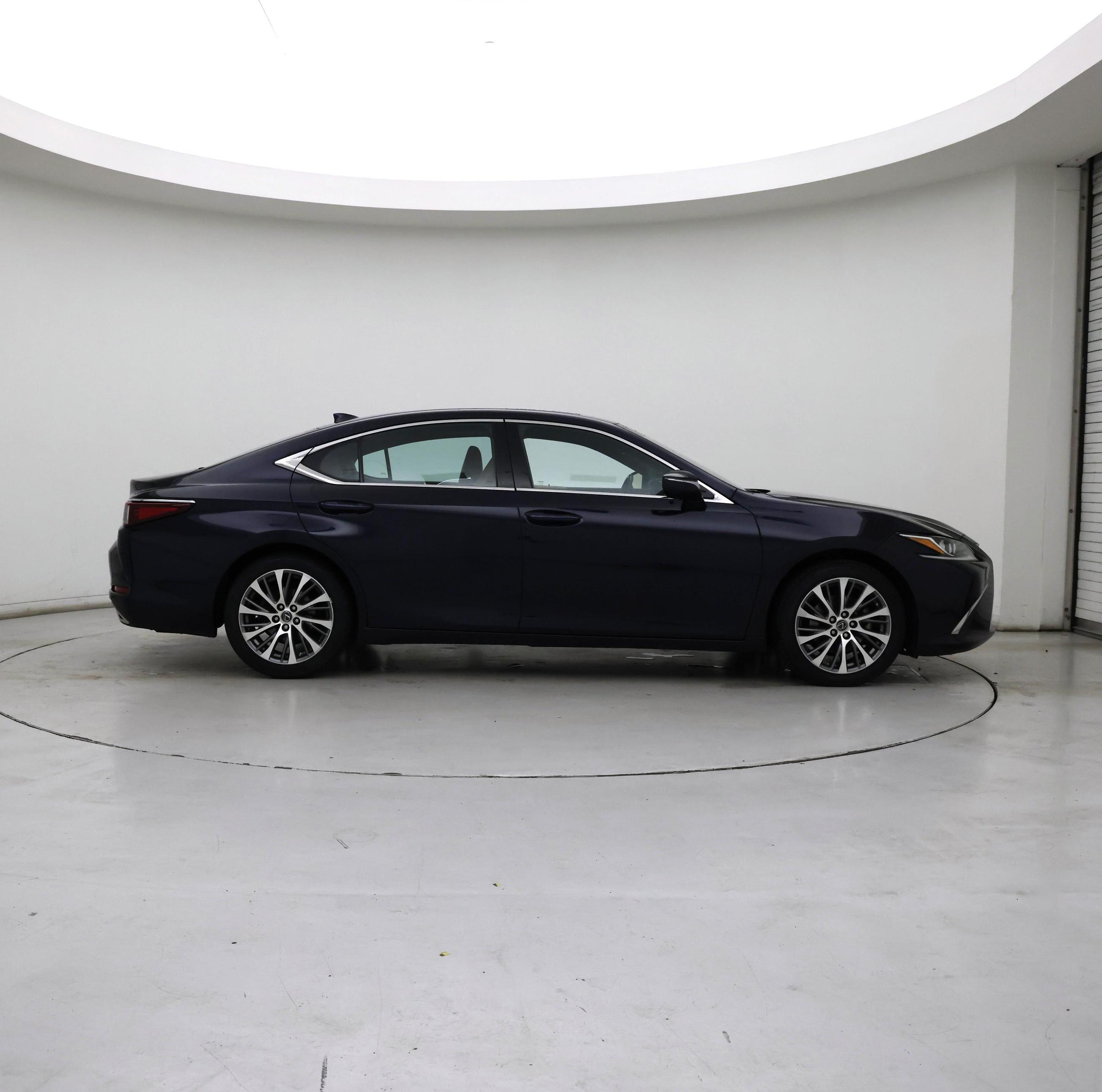 Thumbnail: 2019 Lexus ES - 7