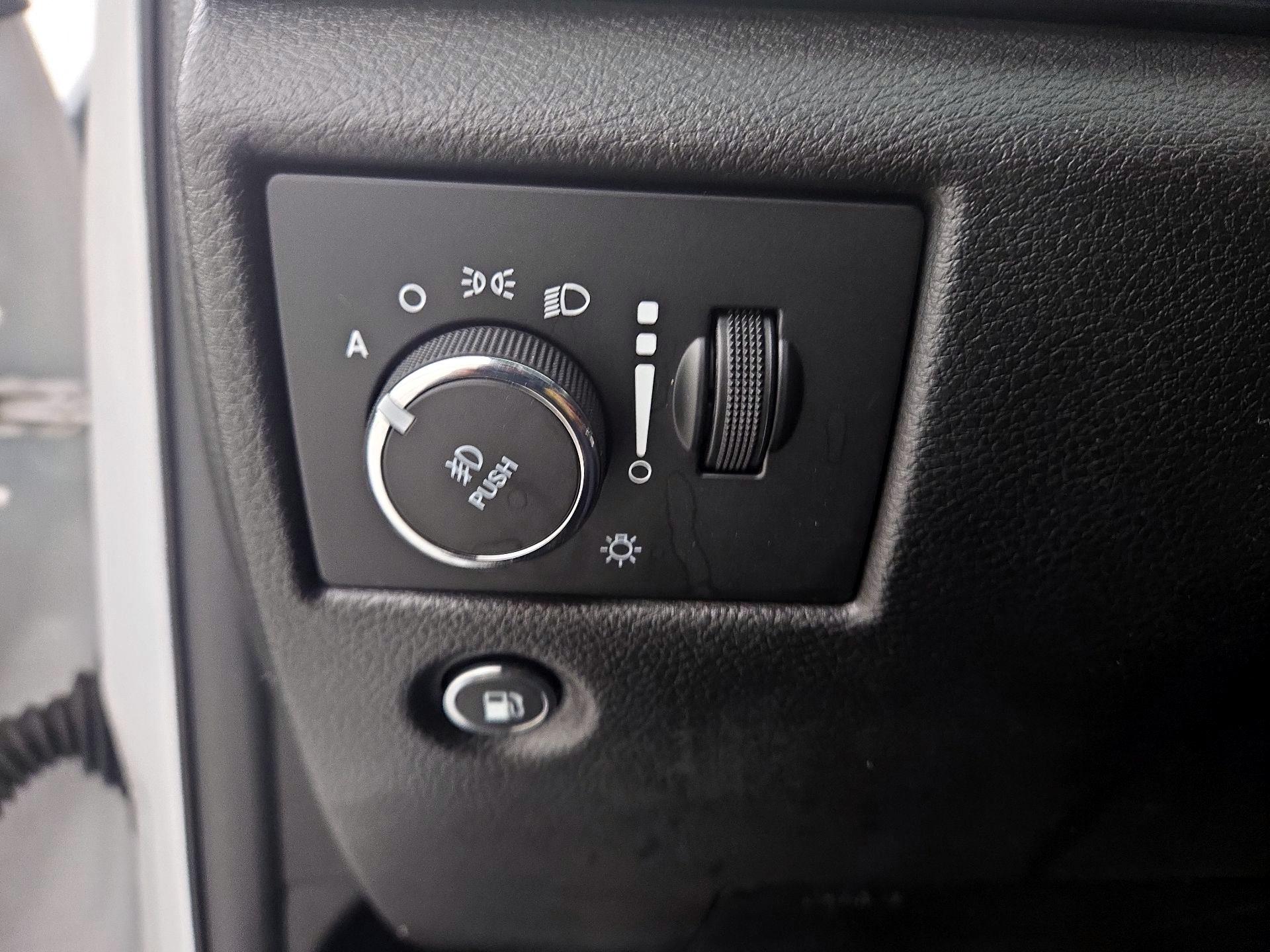 Thumbnail: 2021 Jeep Grand Cherokee - 13