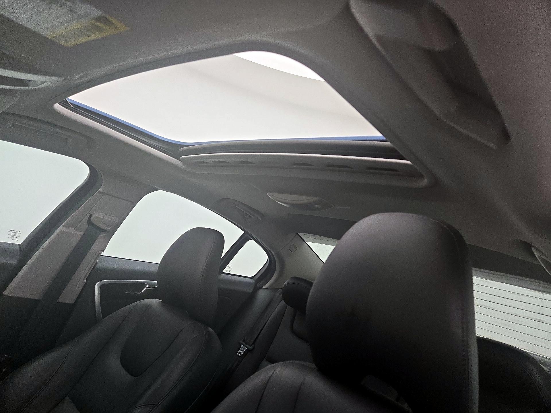 Thumbnail: 2015 Volvo S60 - 18