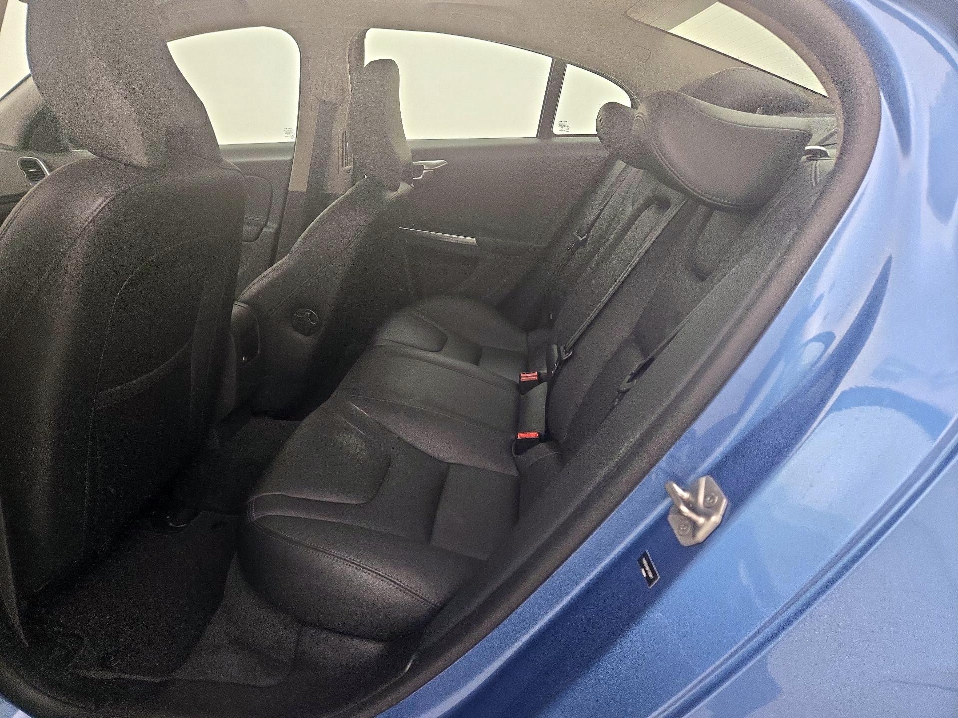 Thumbnail: 2015 Volvo S60 - 19