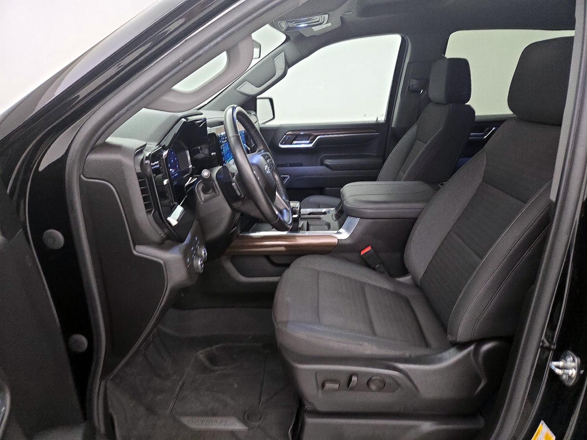 Thumbnail: 2023 Chevrolet Silverado 1500 - 11