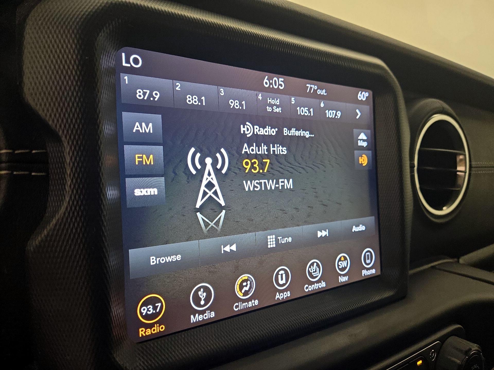 Thumbnail: 2018 Jeep Wrangler - 15