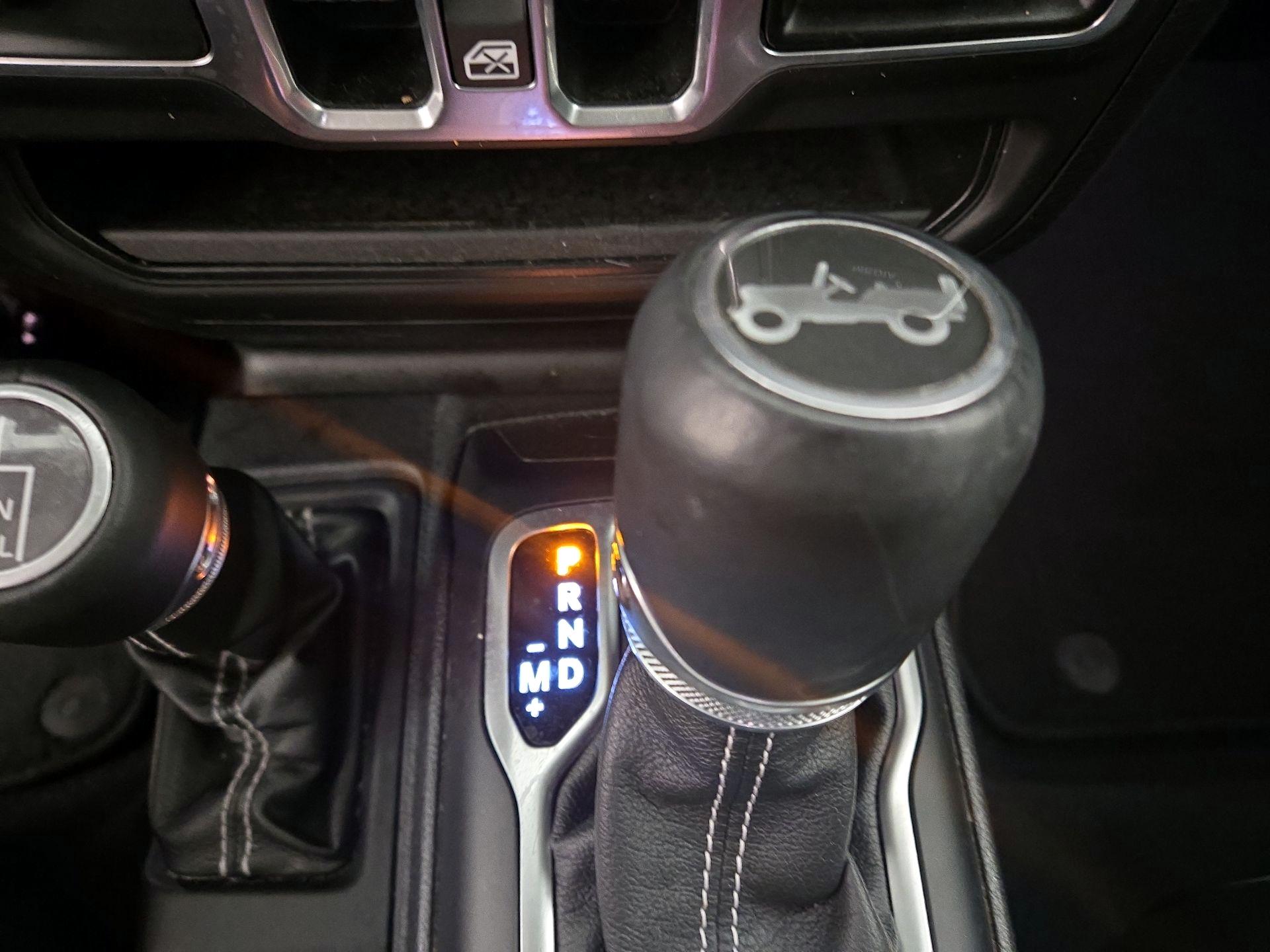 Thumbnail: 2018 Jeep Wrangler - 17