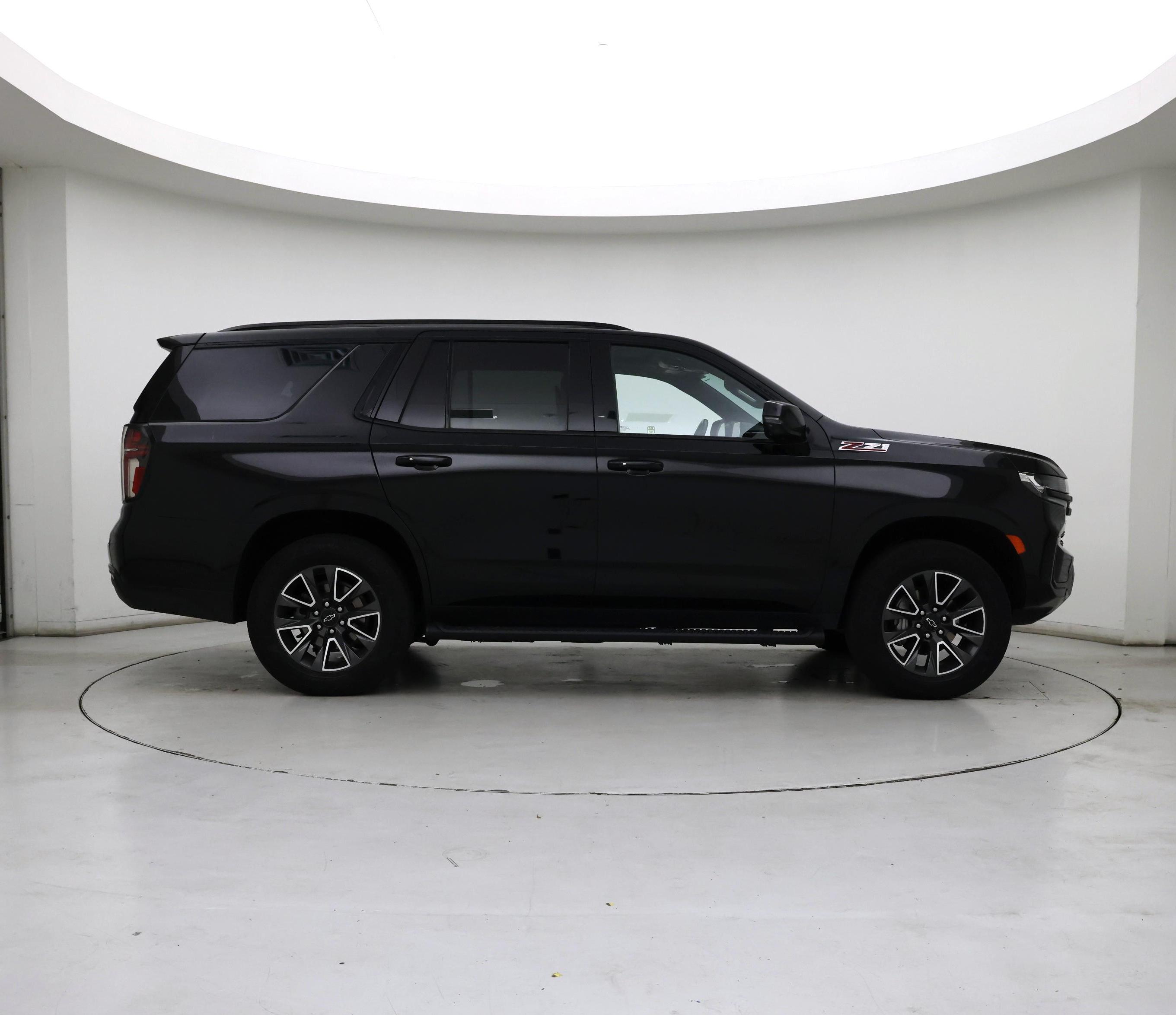 Thumbnail: 2023 Chevrolet Tahoe - 7