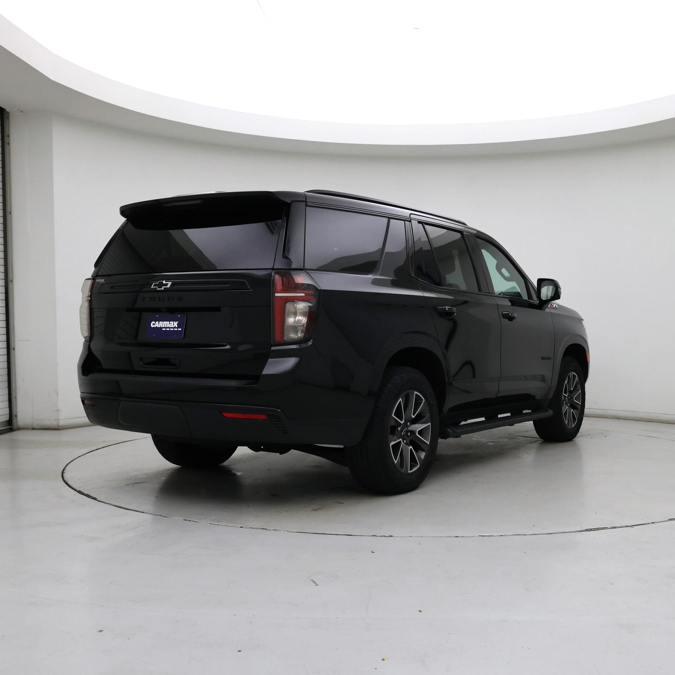Thumbnail: 2023 Chevrolet Tahoe - 8