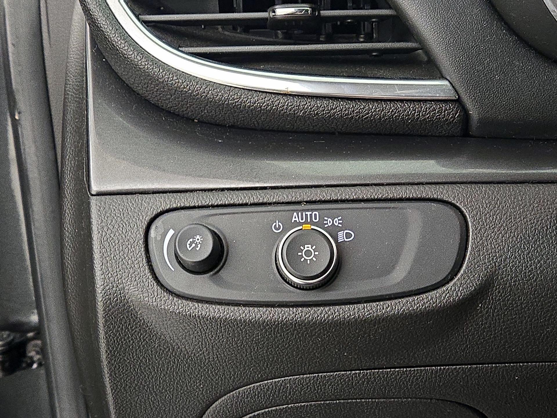 Thumbnail: 2018 Buick Encore - 13