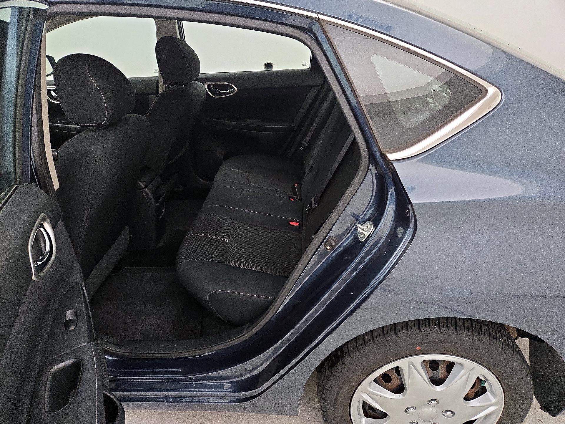 Thumbnail: 2014 Nissan Sentra - 16