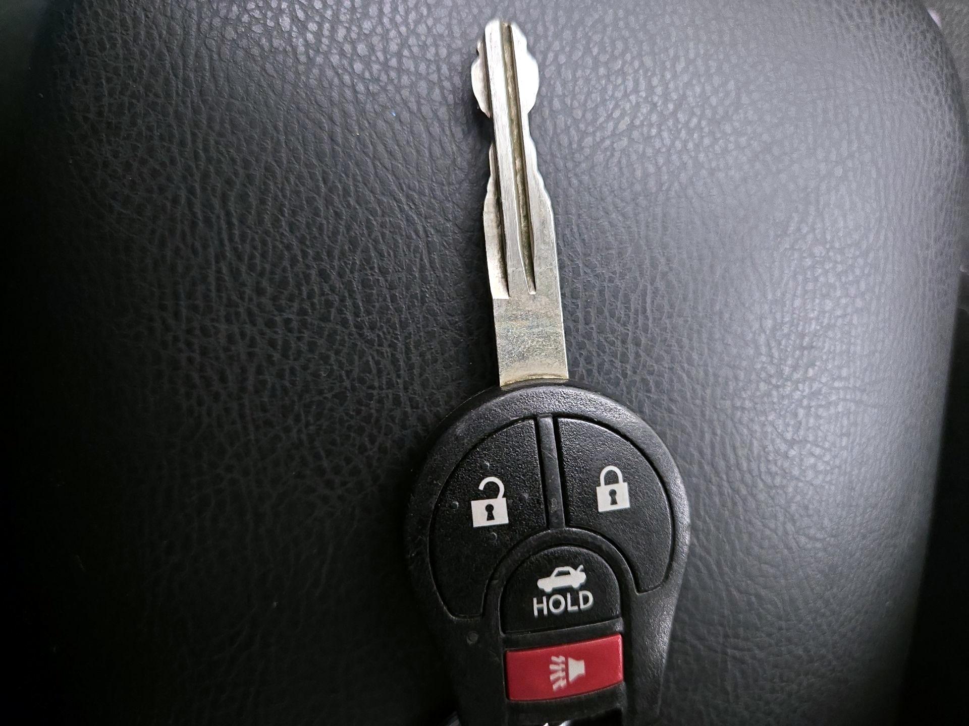 Thumbnail: 2014 Nissan Sentra - 19