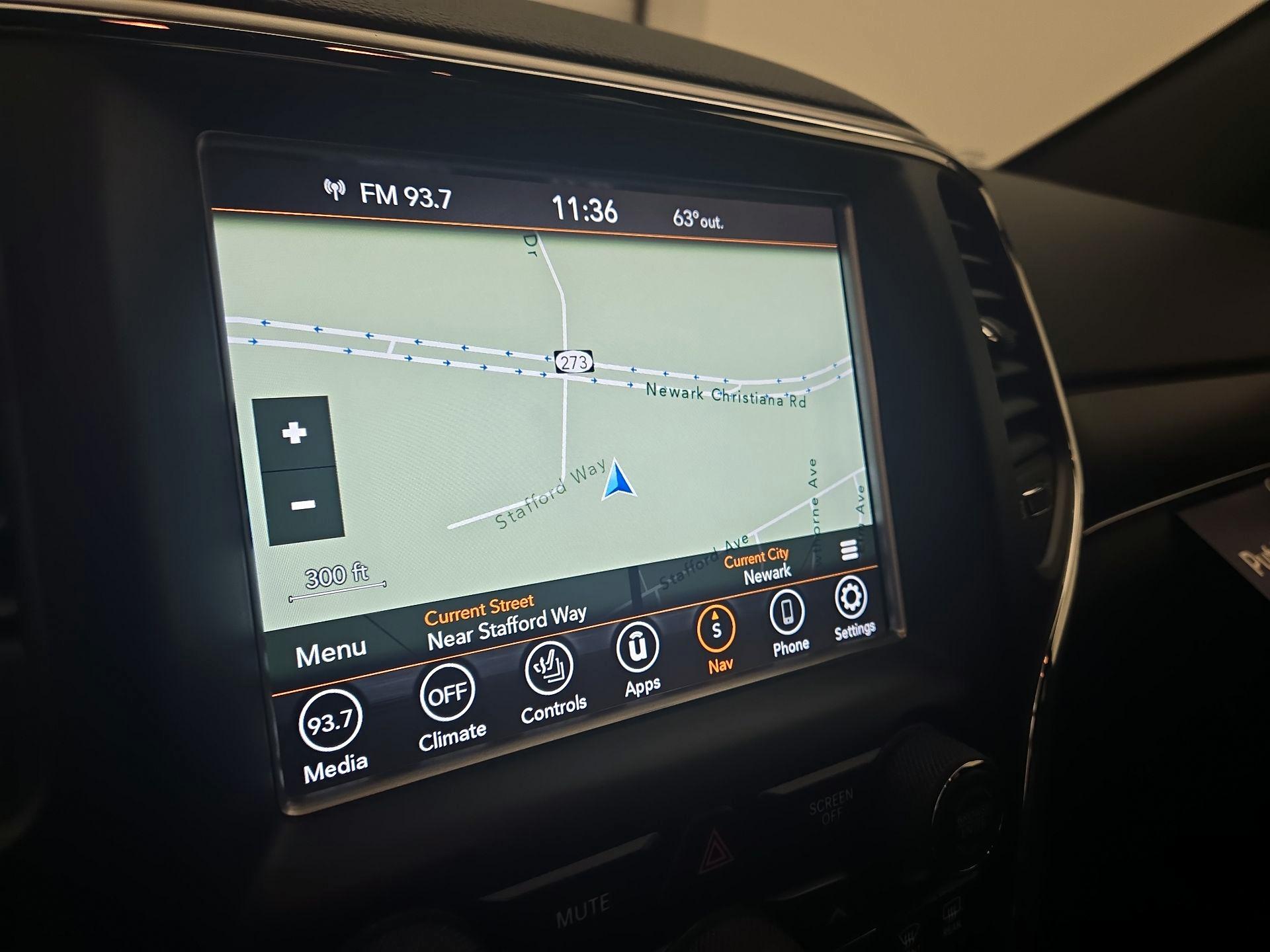 Thumbnail: 2018 Jeep Grand Cherokee - 14