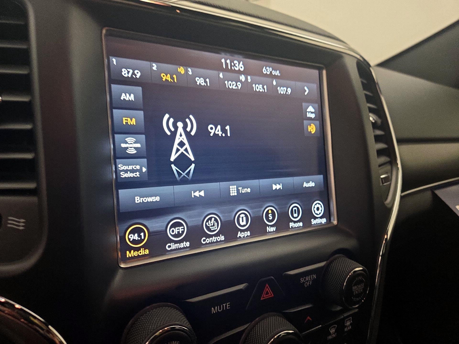 Thumbnail: 2018 Jeep Grand Cherokee - 16