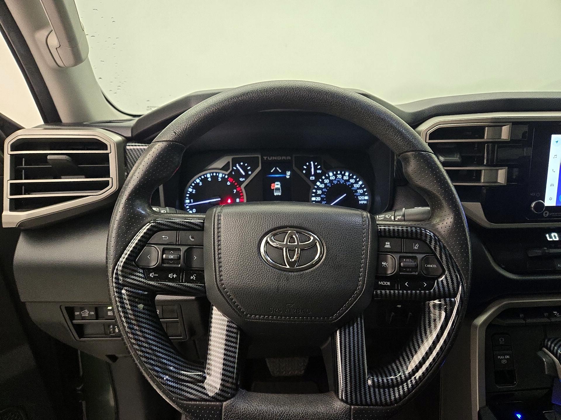 Thumbnail: 2022 Toyota Tundra - 10