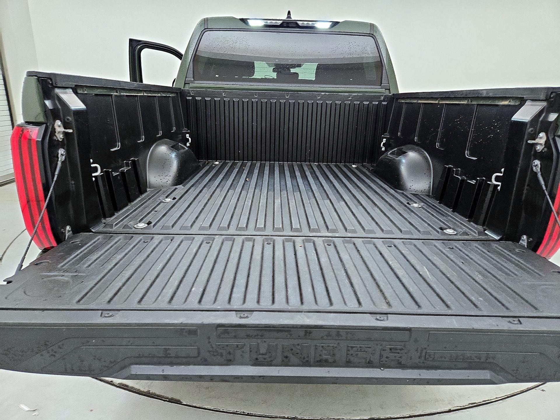Thumbnail: 2022 Toyota Tundra - 20