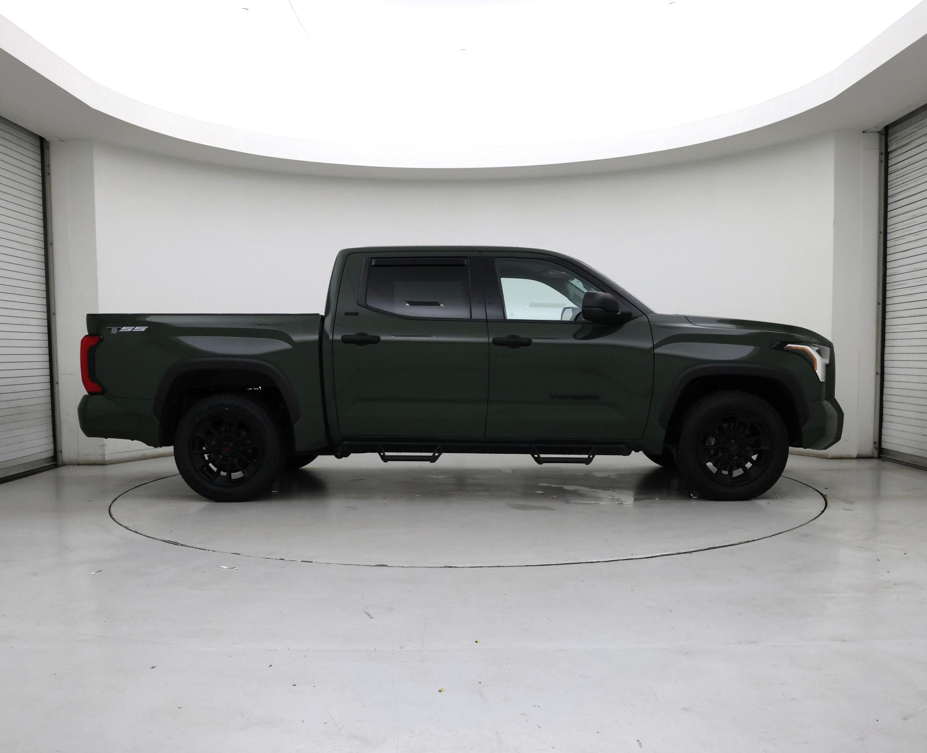 Thumbnail: 2022 Toyota Tundra - 7