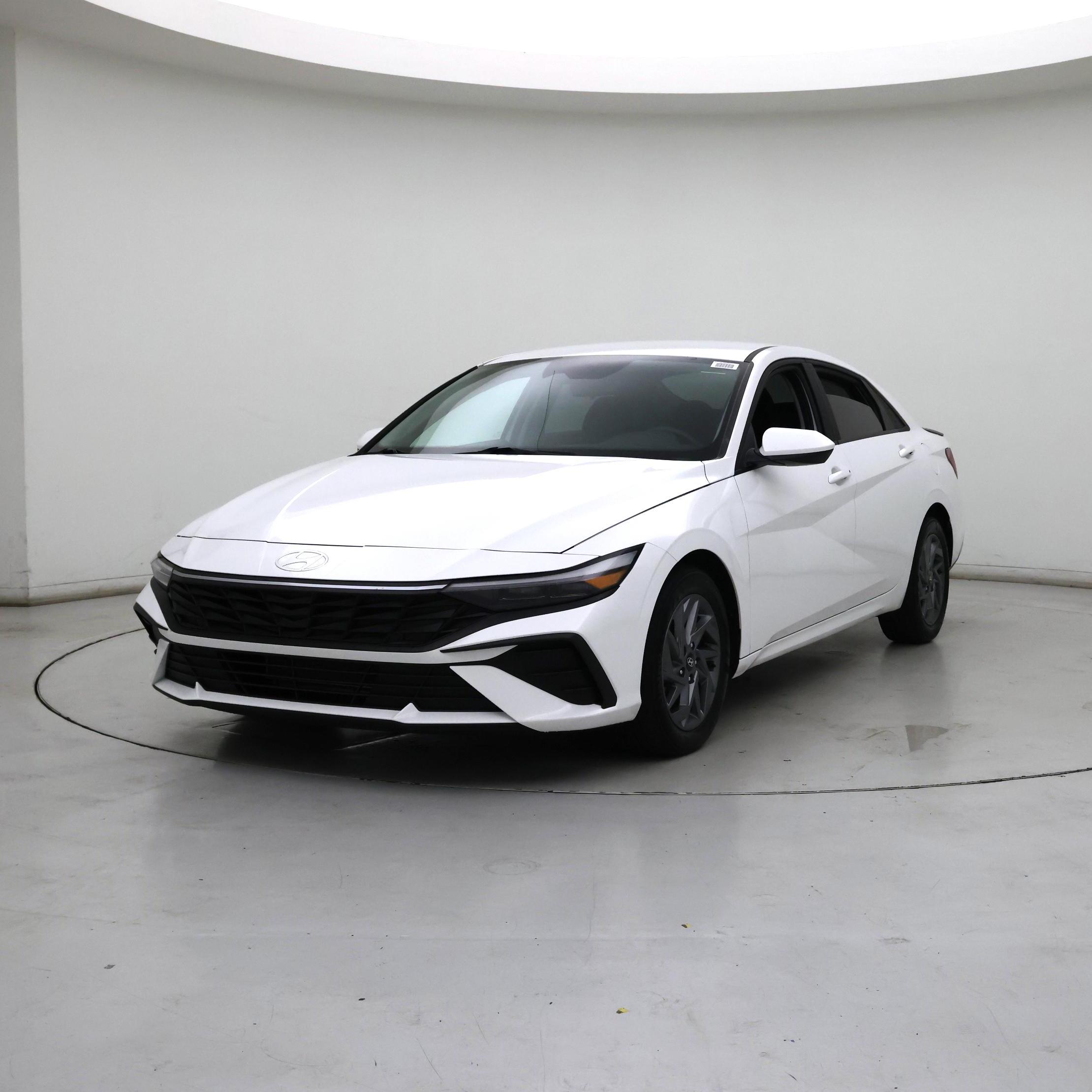 Thumbnail: 2024 Hyundai Elantra - 4