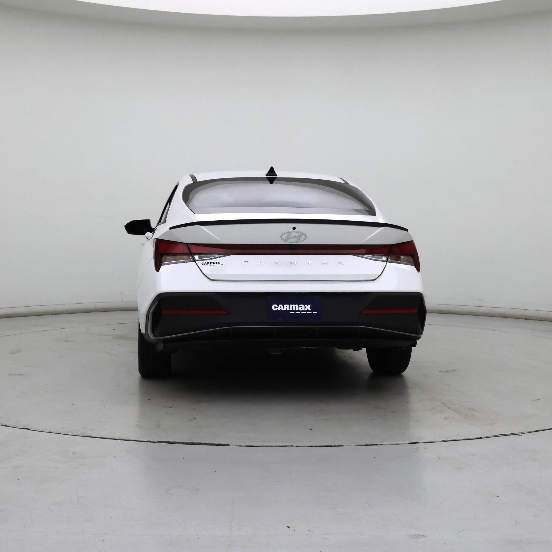 Thumbnail: 2024 Hyundai Elantra - 6