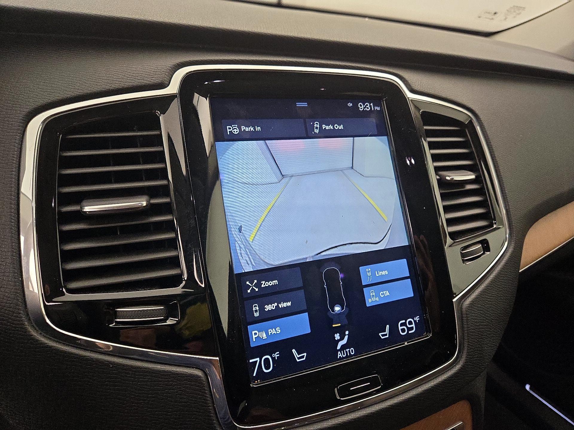 Thumbnail: 2018 Volvo XC90 - 14